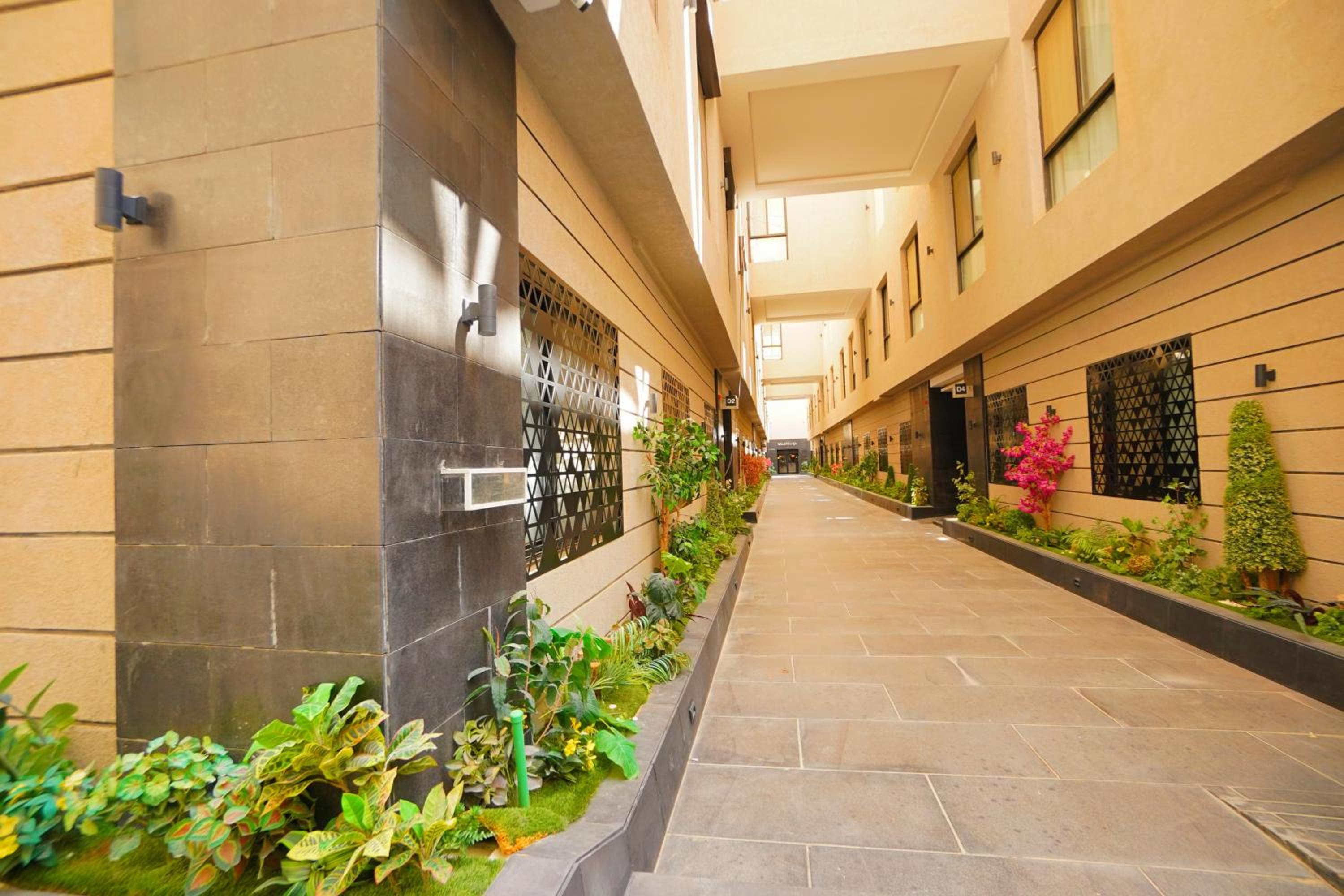 Darat Safa Luxury Smart Apartment