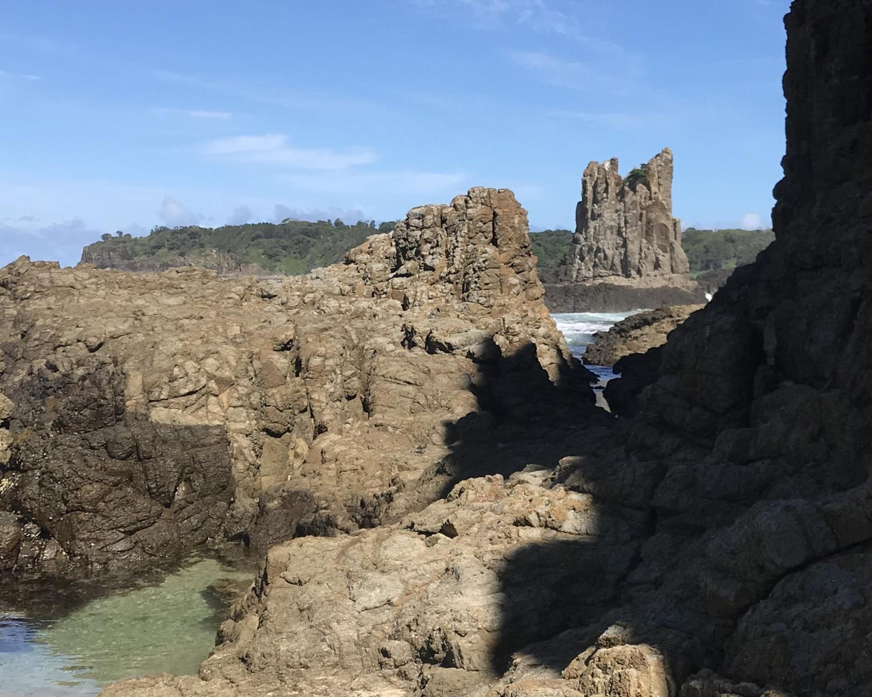 Escape to Jones Beach Kiama - Beachfront unit with direct beach access & views
