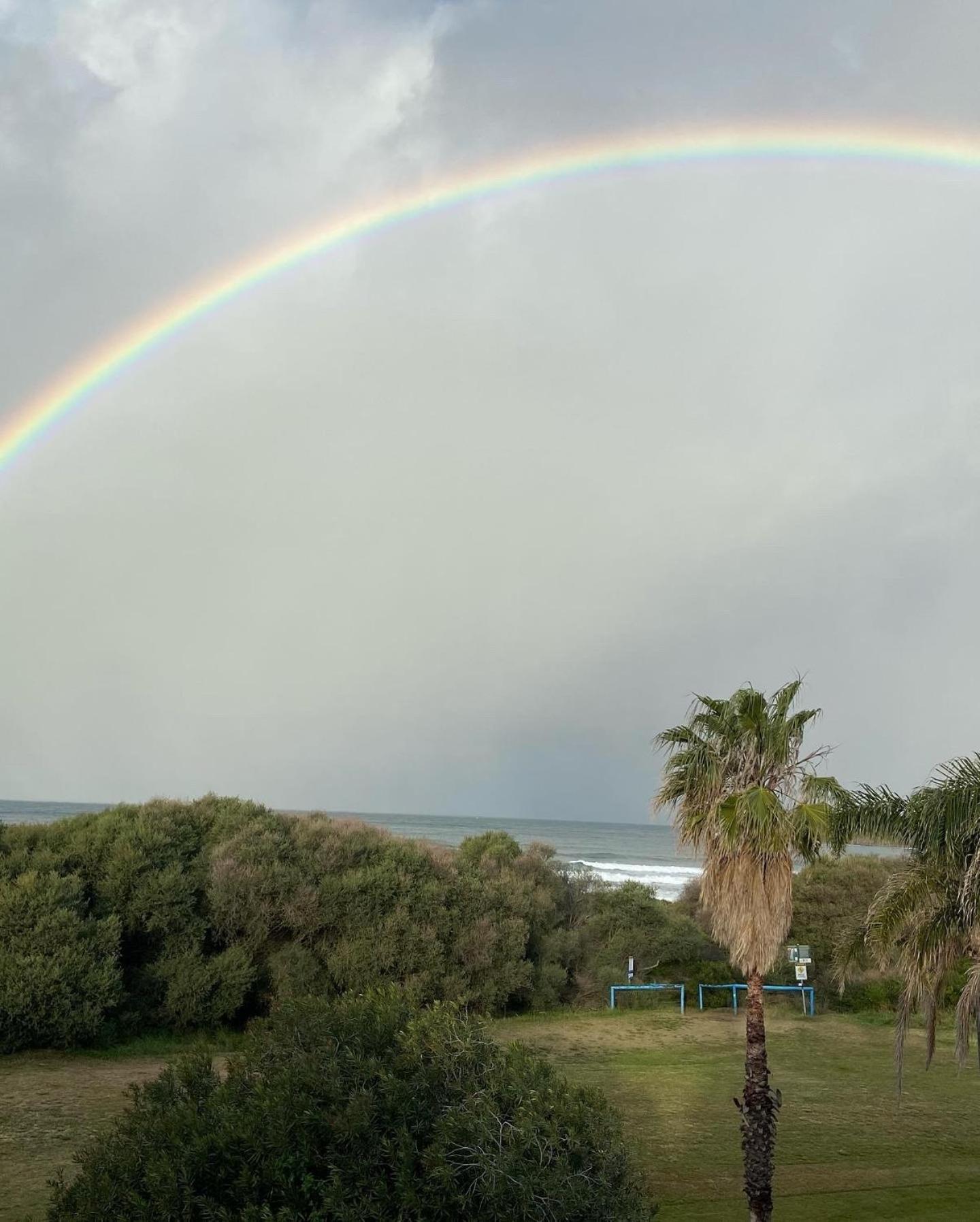Escape to Jones Beach Kiama - Beachfront unit with direct beach access & views