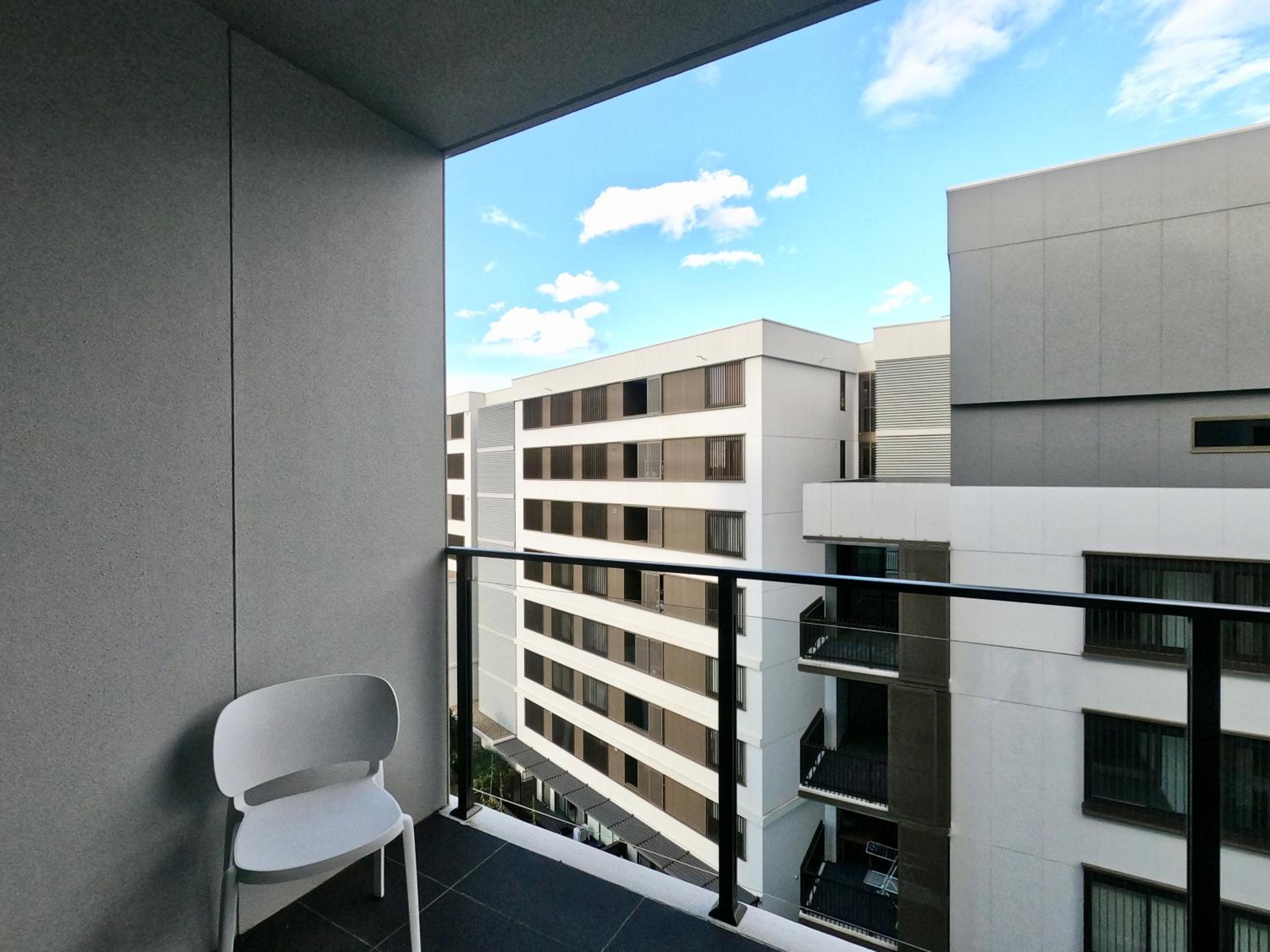 Spacious1 BR@waterfront Olympic Park_free carpark