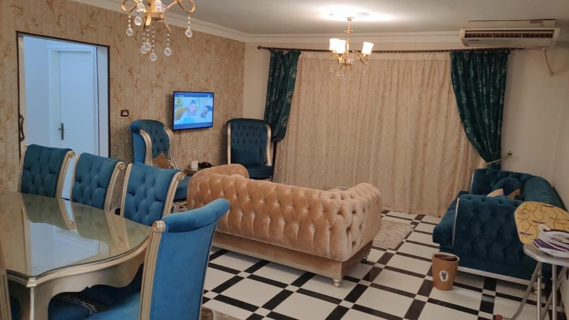شقة مكرم عبيد للعائلات فقط 21 families only