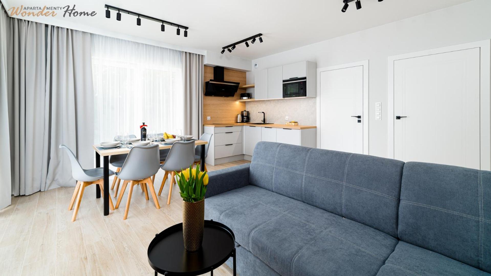 Wonder Home - Domki Hillside tuż przy stoku narciarskim - na terenie kompleksu plac zabaw i zewnętrzna siłownia, sklep, parking
