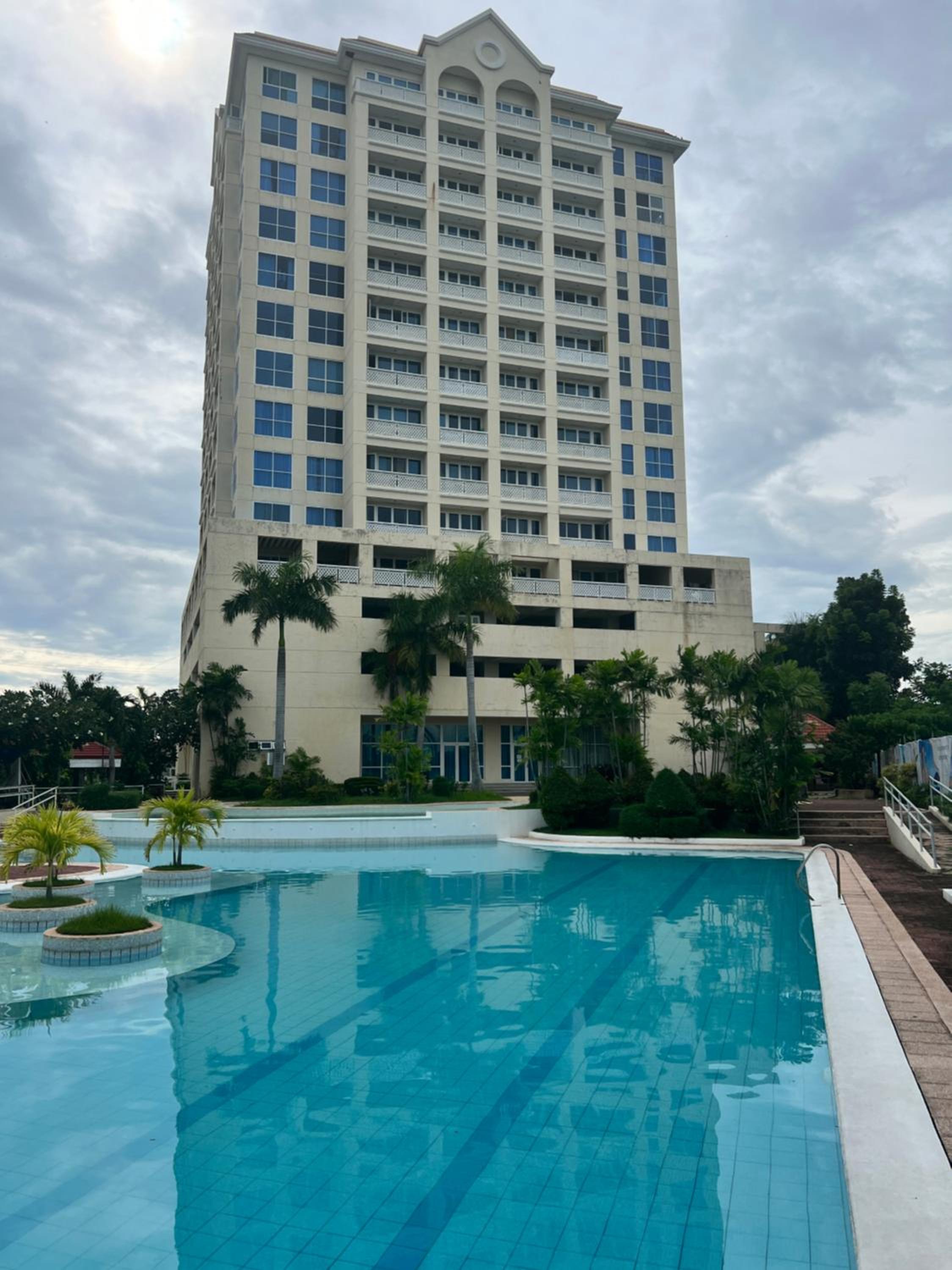 La Mirada Residences Sea-view Suites view 3