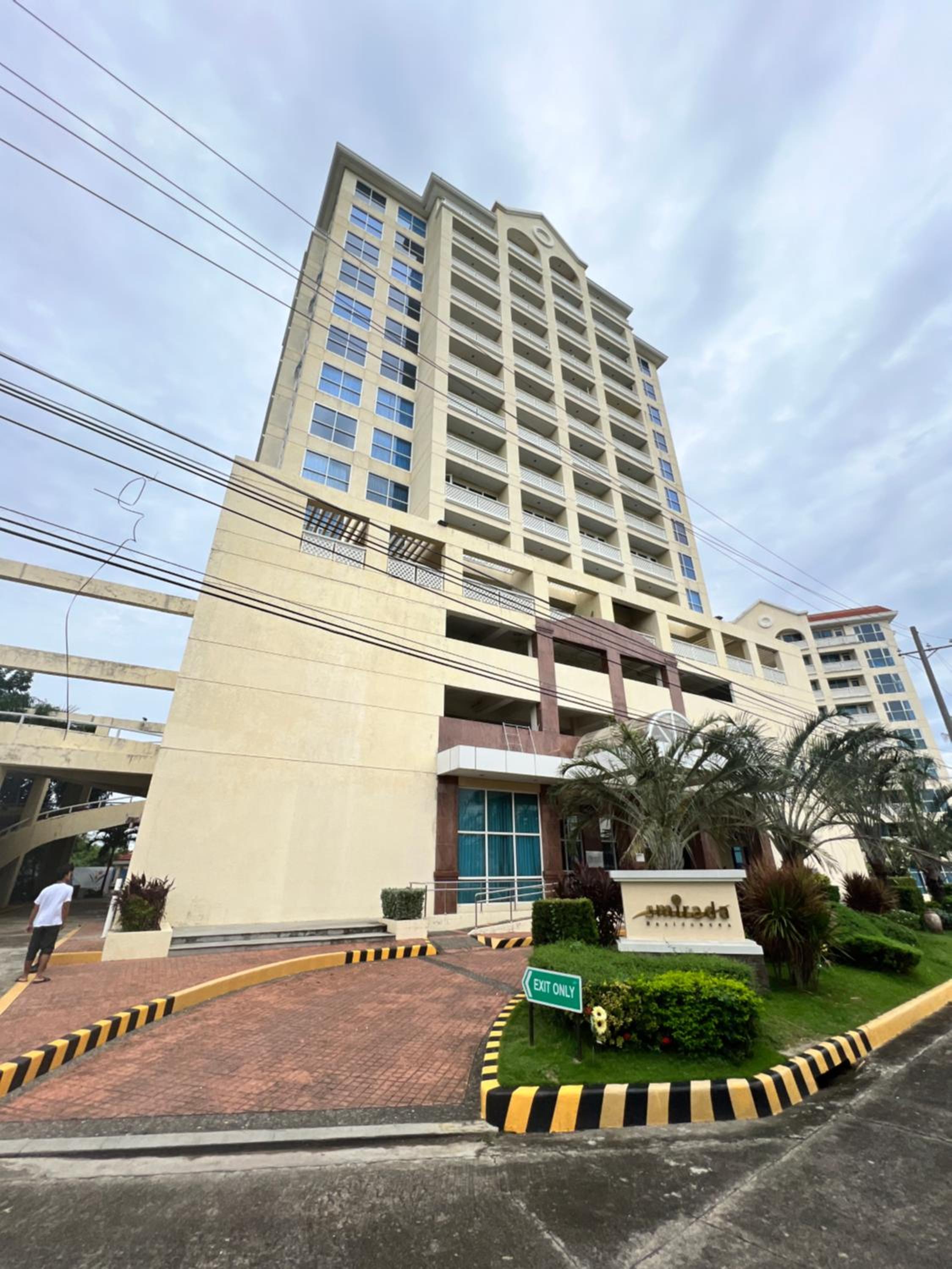 La Mirada Residences Sea-view Suites view 4