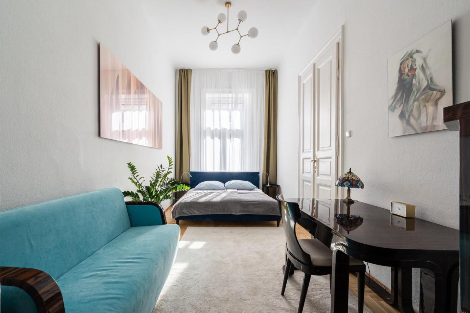 Aviator apartment in the city center view 2