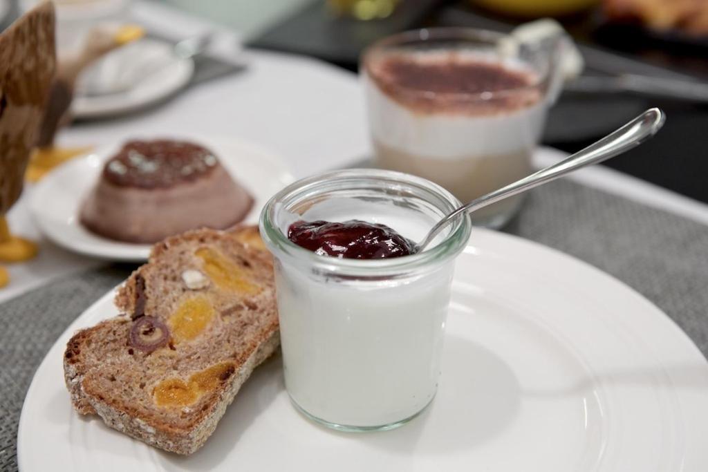 Hotel Ma Ville - Image 1