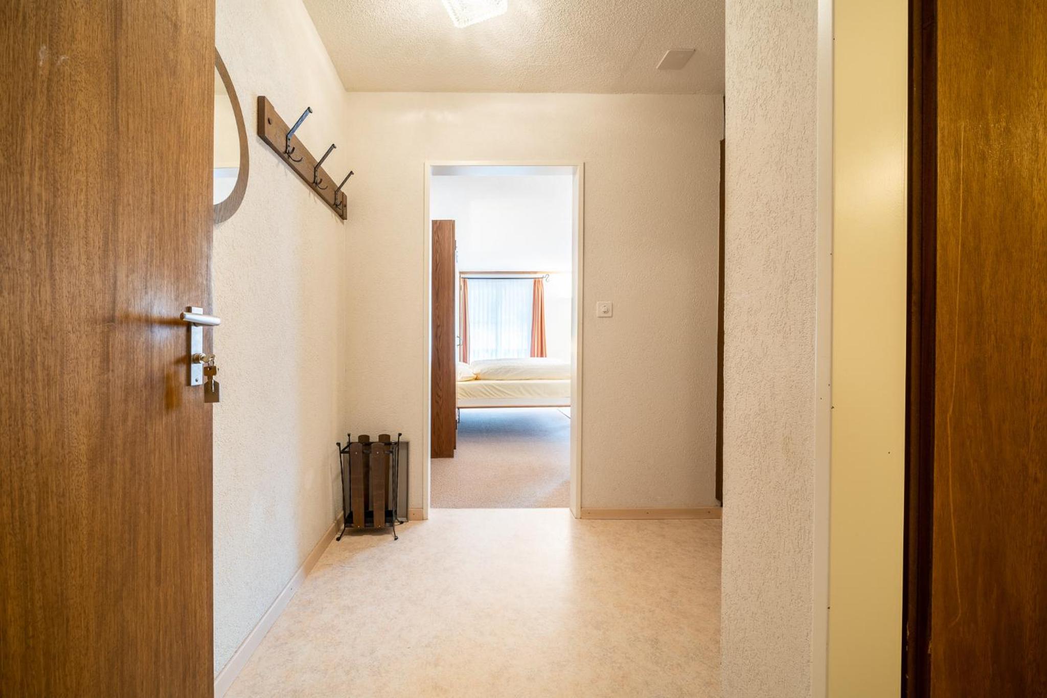 6304 Preislich attraktives Studio mit Suedbalkon am Wanderweg