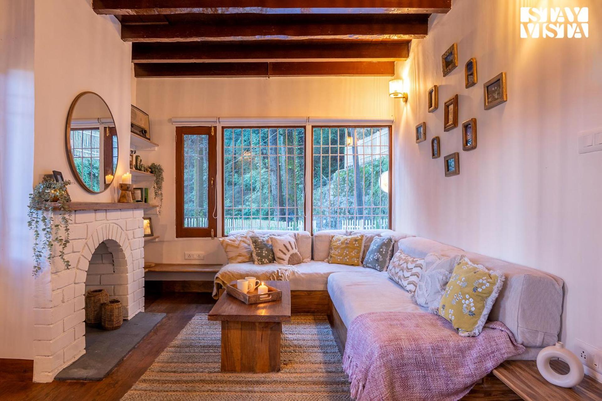 The Little House by VEO - Cozy Mountain Stay with Bonfire view 4