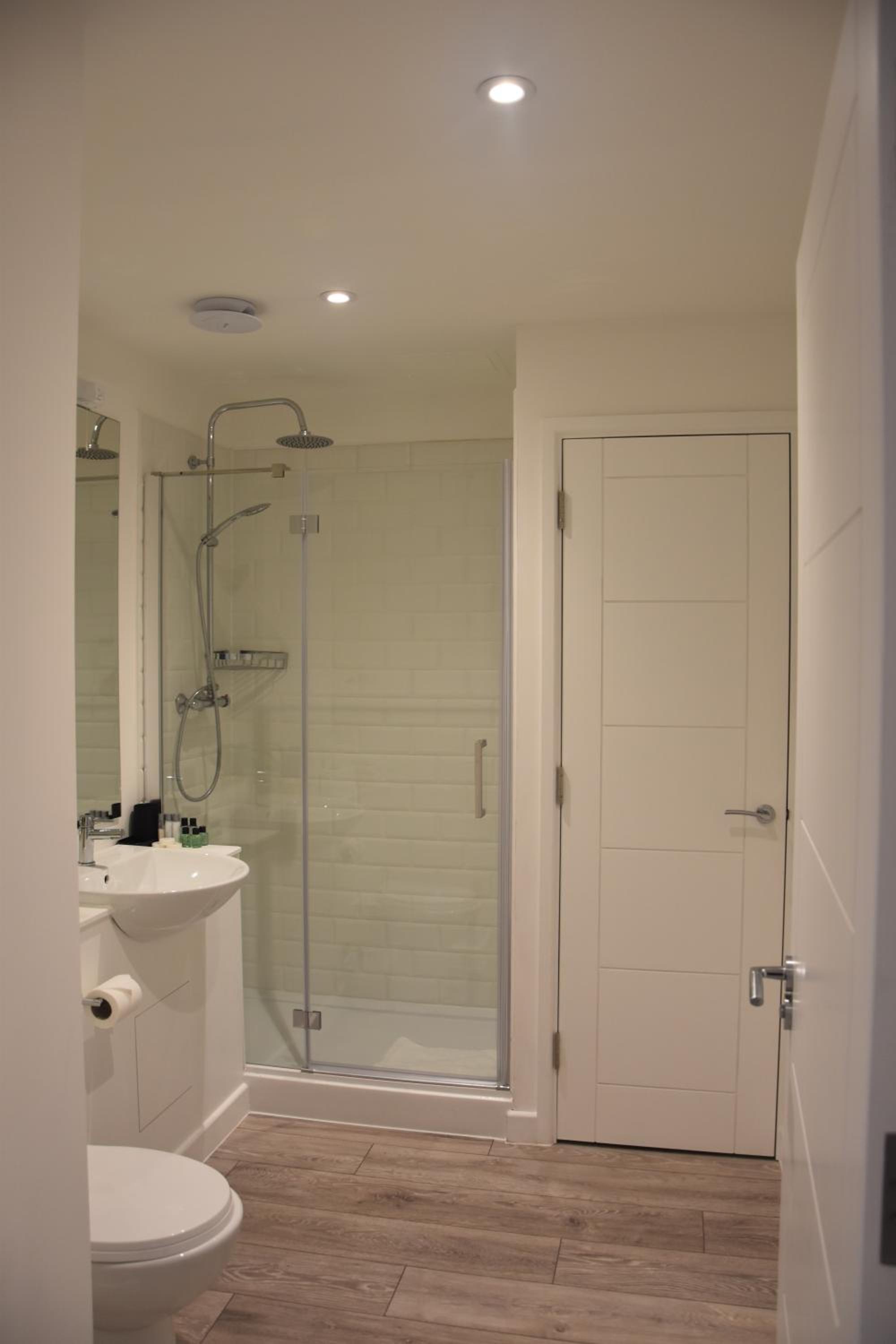 Hampton Suites Serviced Apartments
