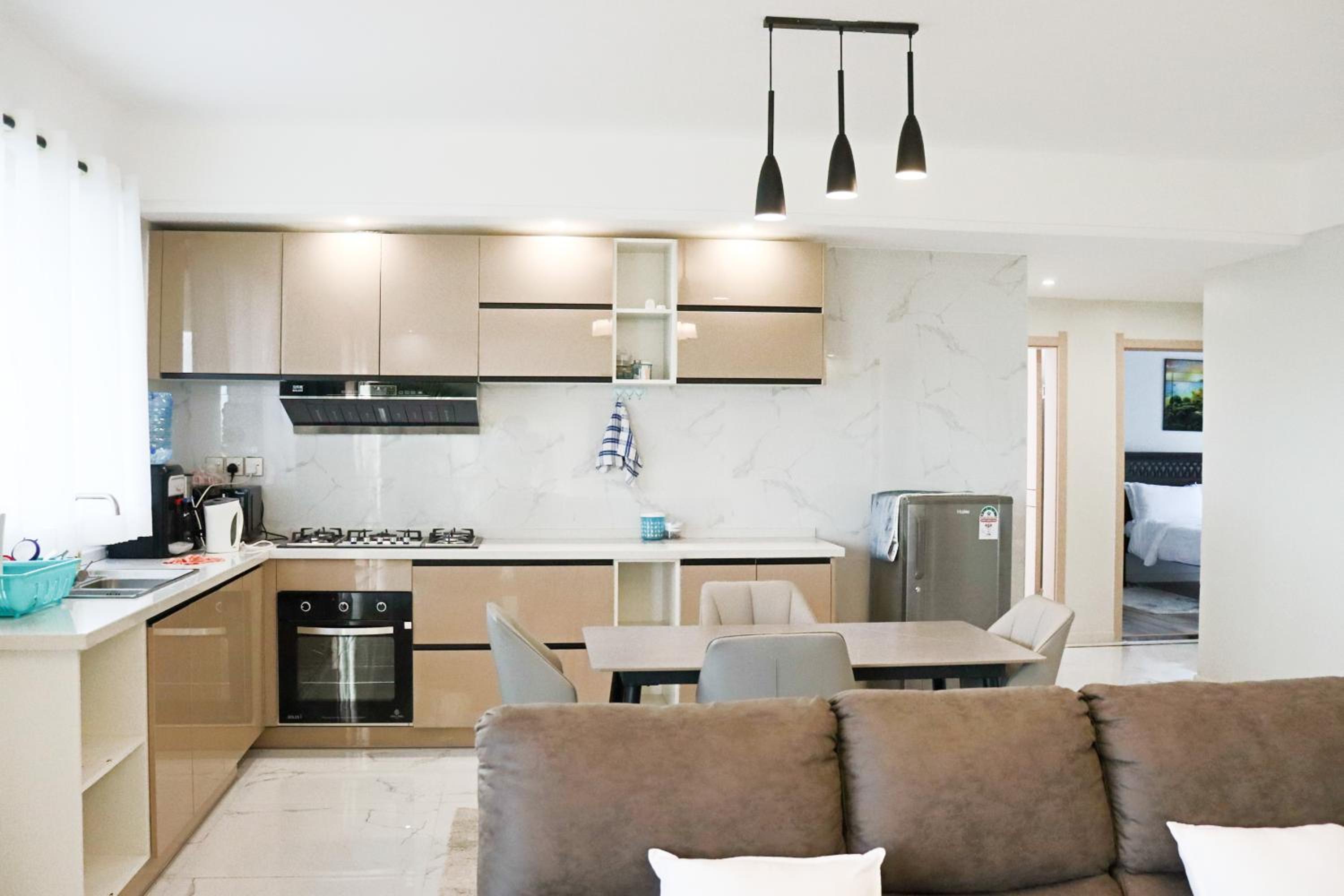 Lovely 3 bedroom with a view of the park view 3