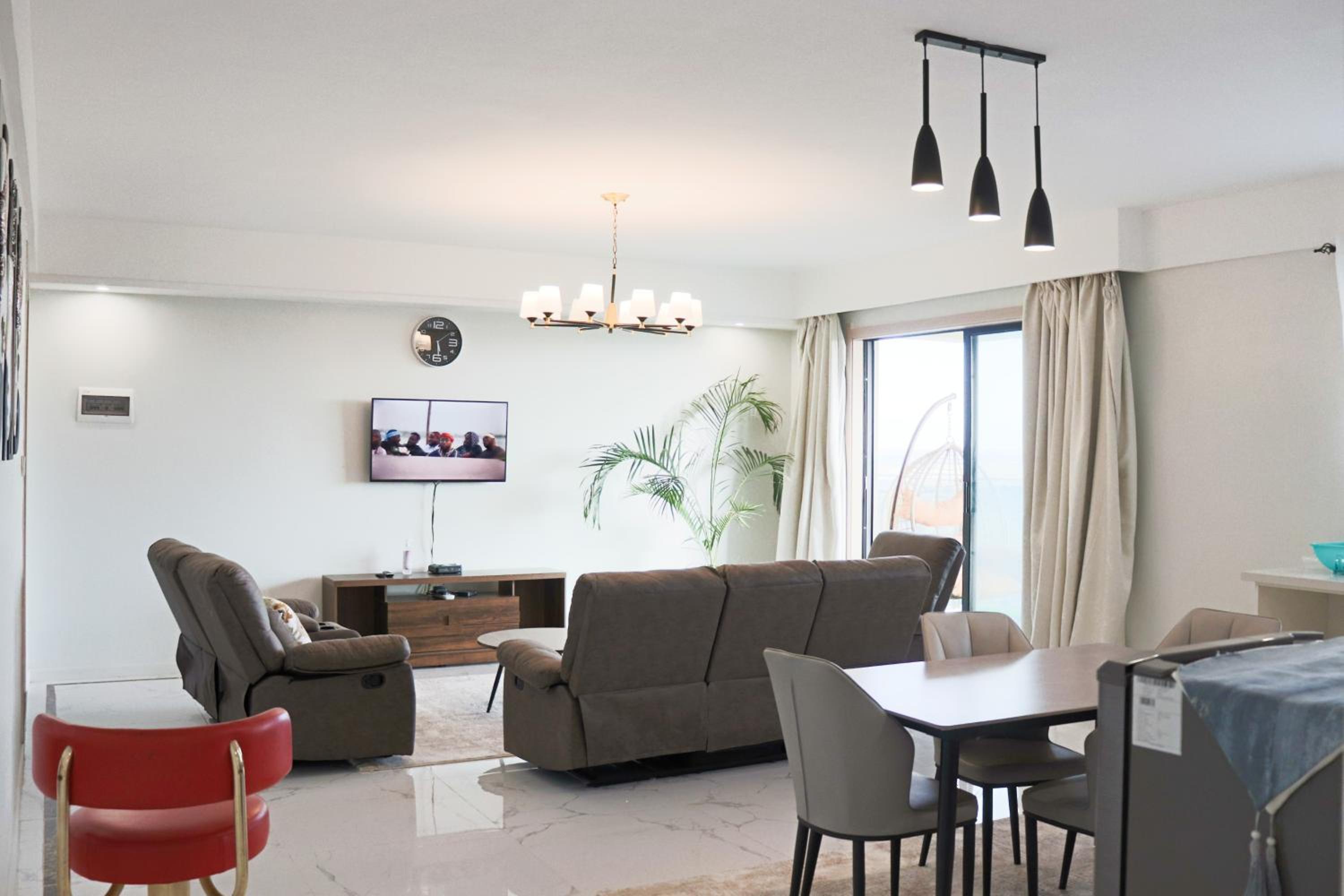 Lovely 3 bedroom with a view of the park view 5