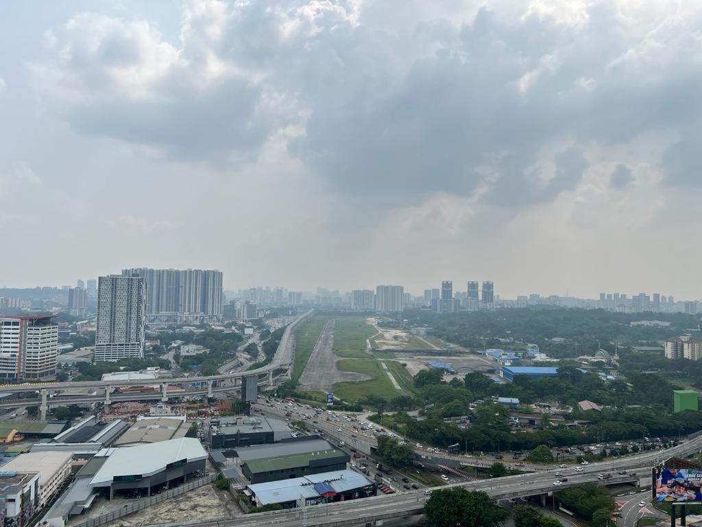 KLCity & KLCC View Modern Style 2R2B - 6 pax