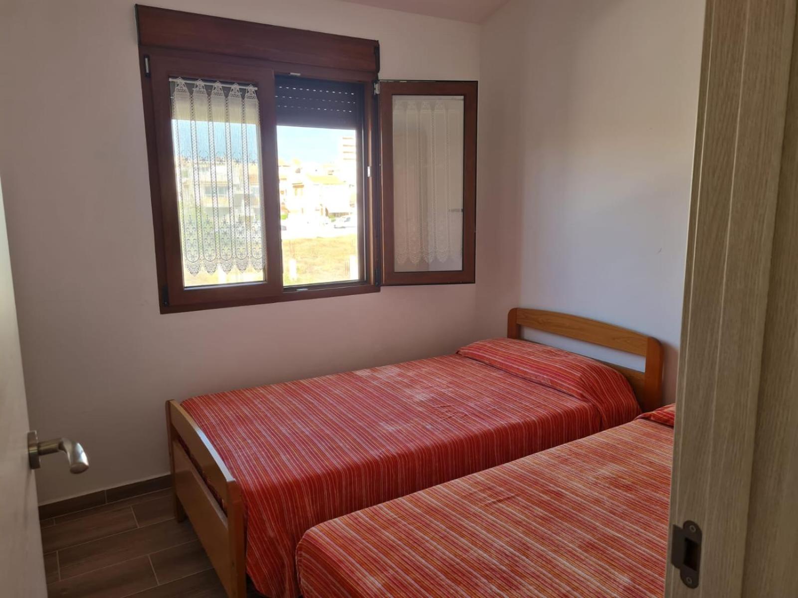 Chalet Adosado Unifamiiar Rocasol Beach Torrevieja