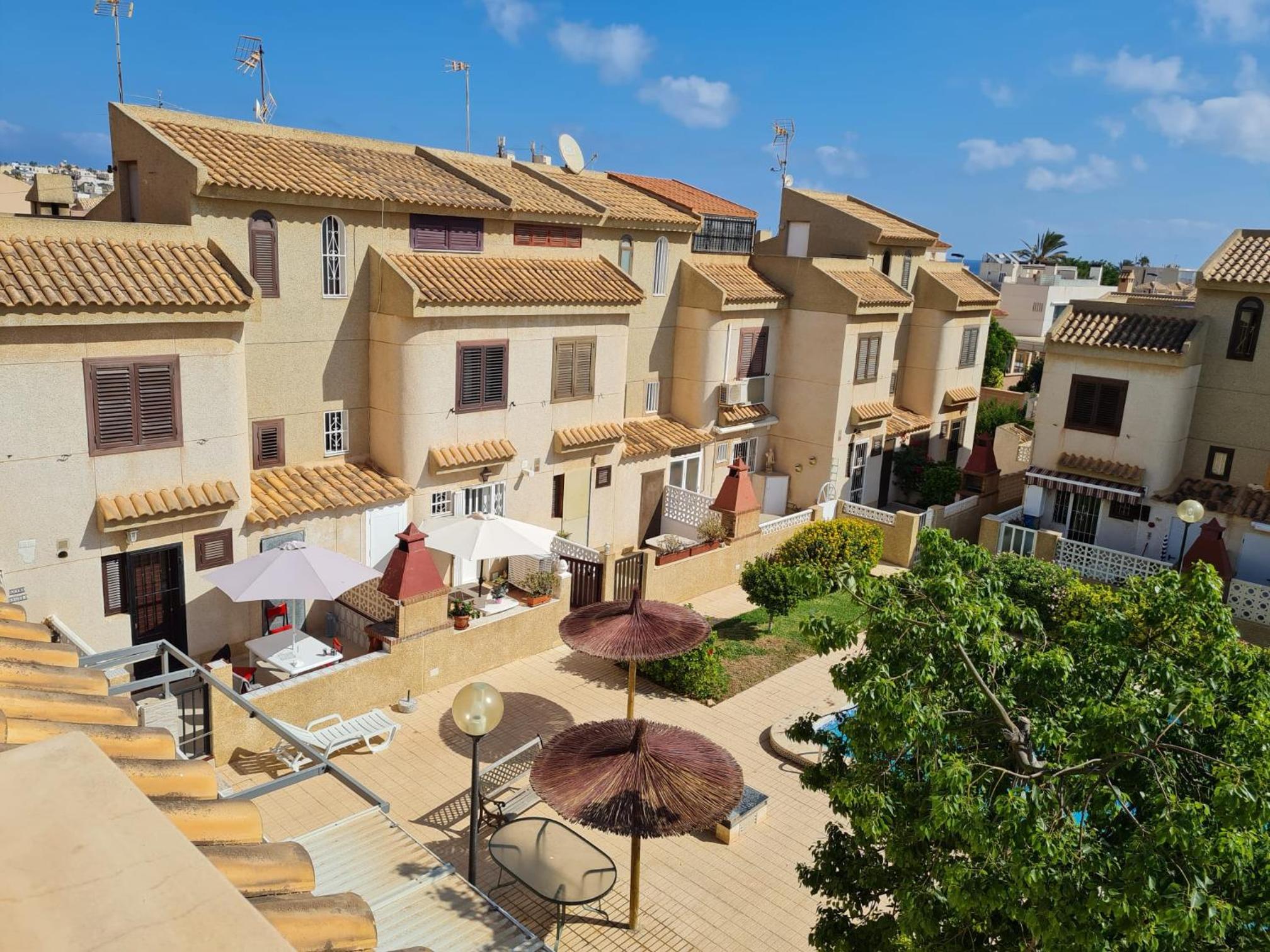 Chalet Adosado Unifamiiar Rocasol Beach Torrevieja