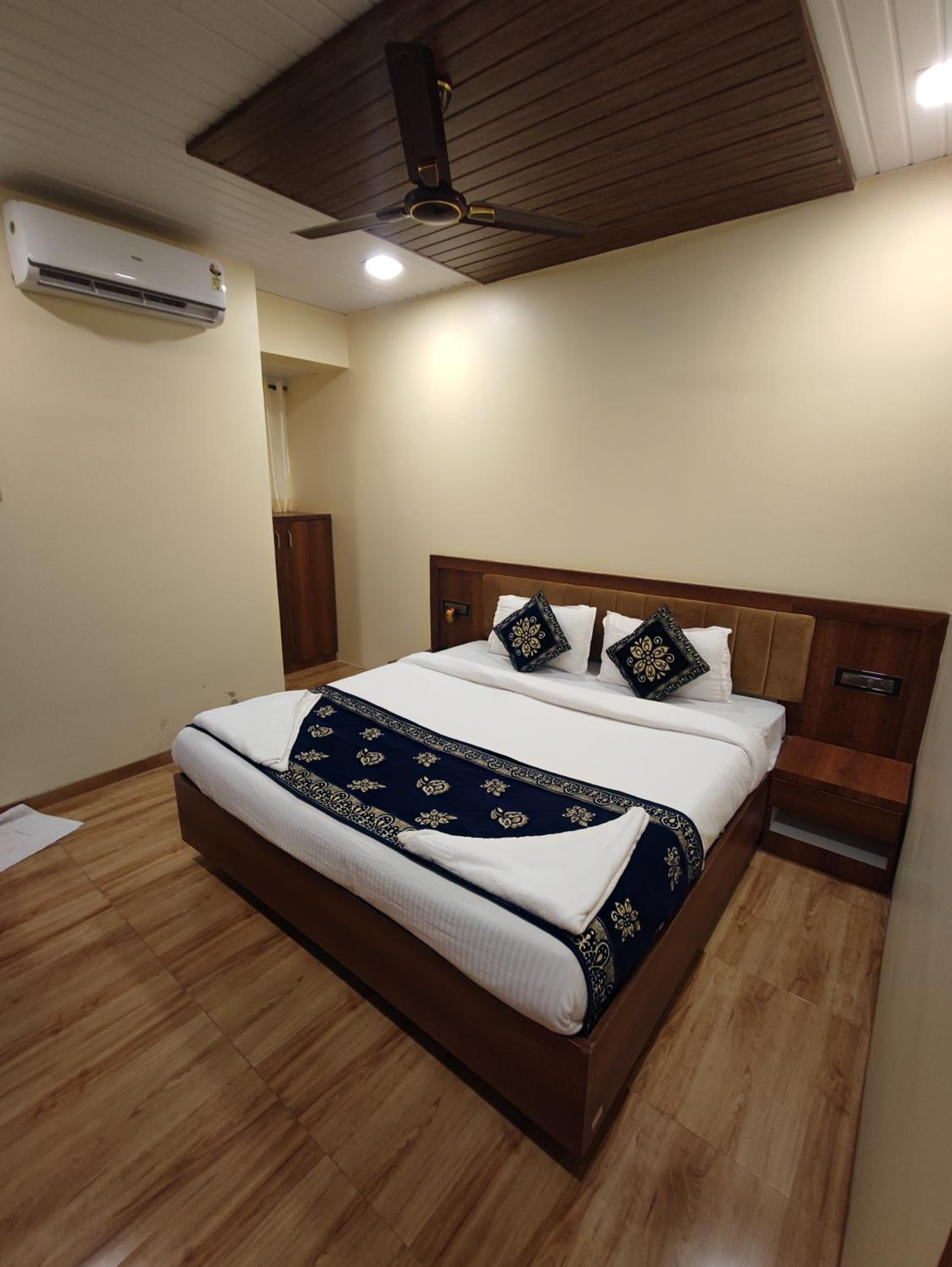 Hotel Starlit view 5