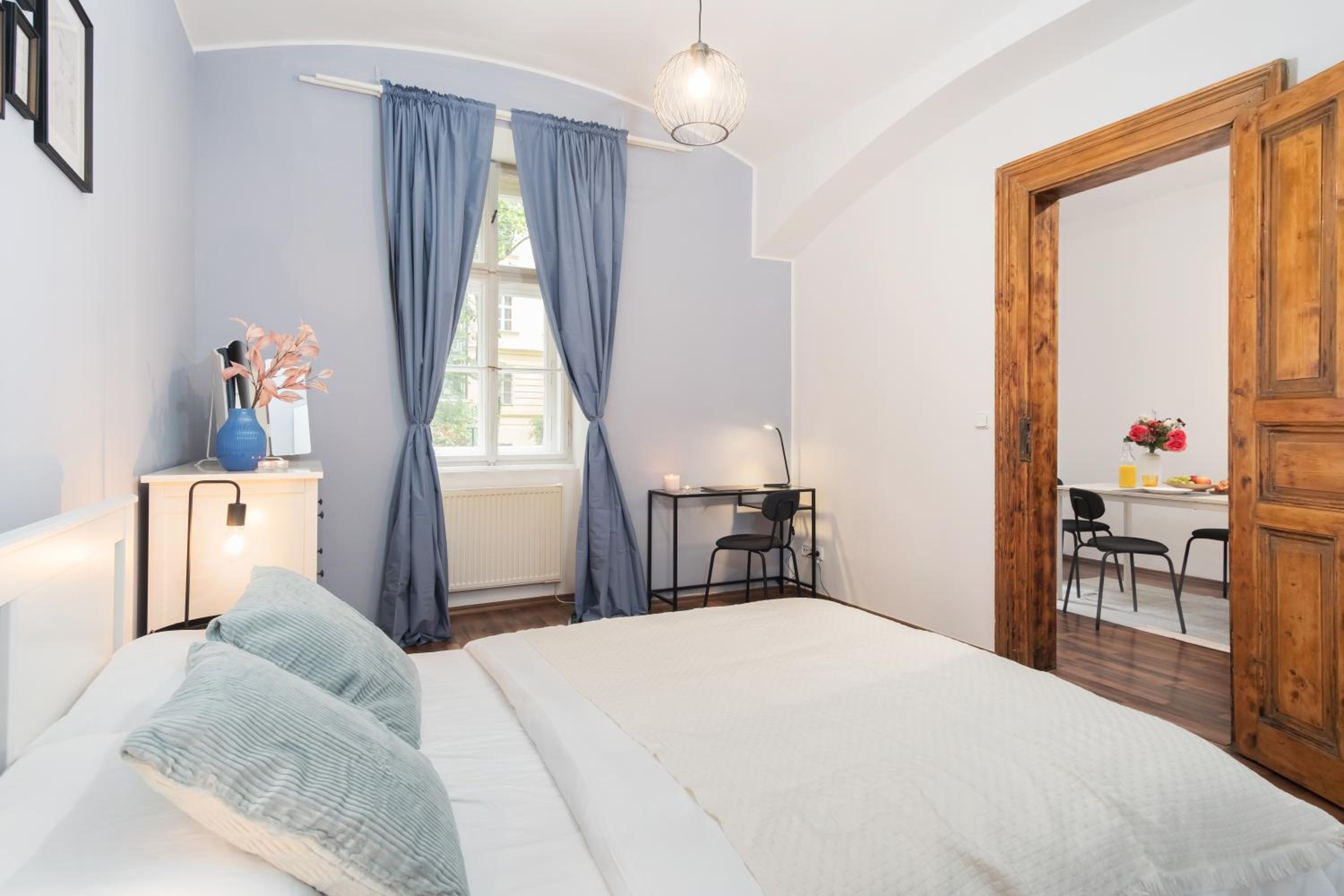 Prague Days - Modern Apartments just 7 min from Wenceslas Square