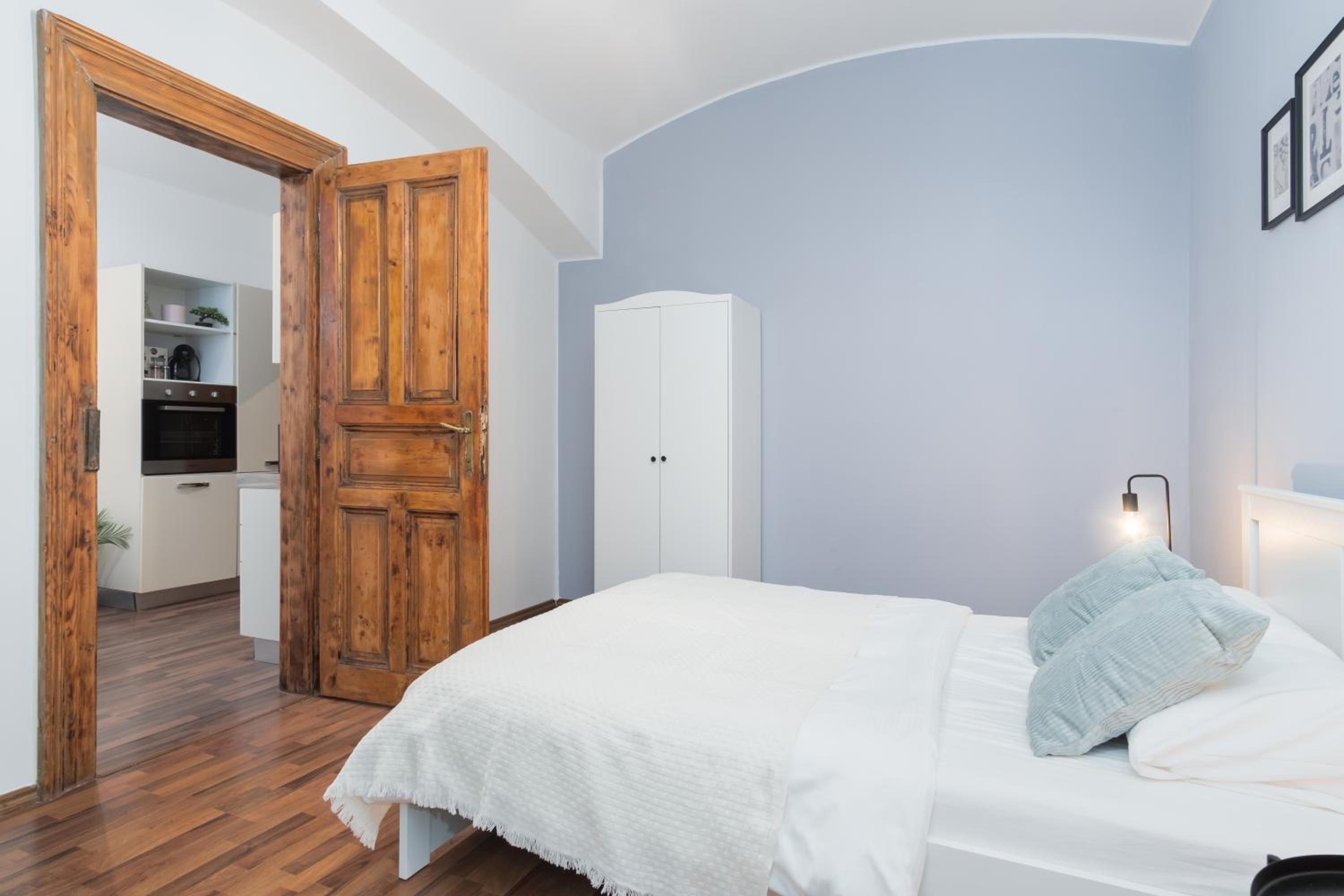 Prague Days - Modern Apartments just 7 min from Wenceslas Square