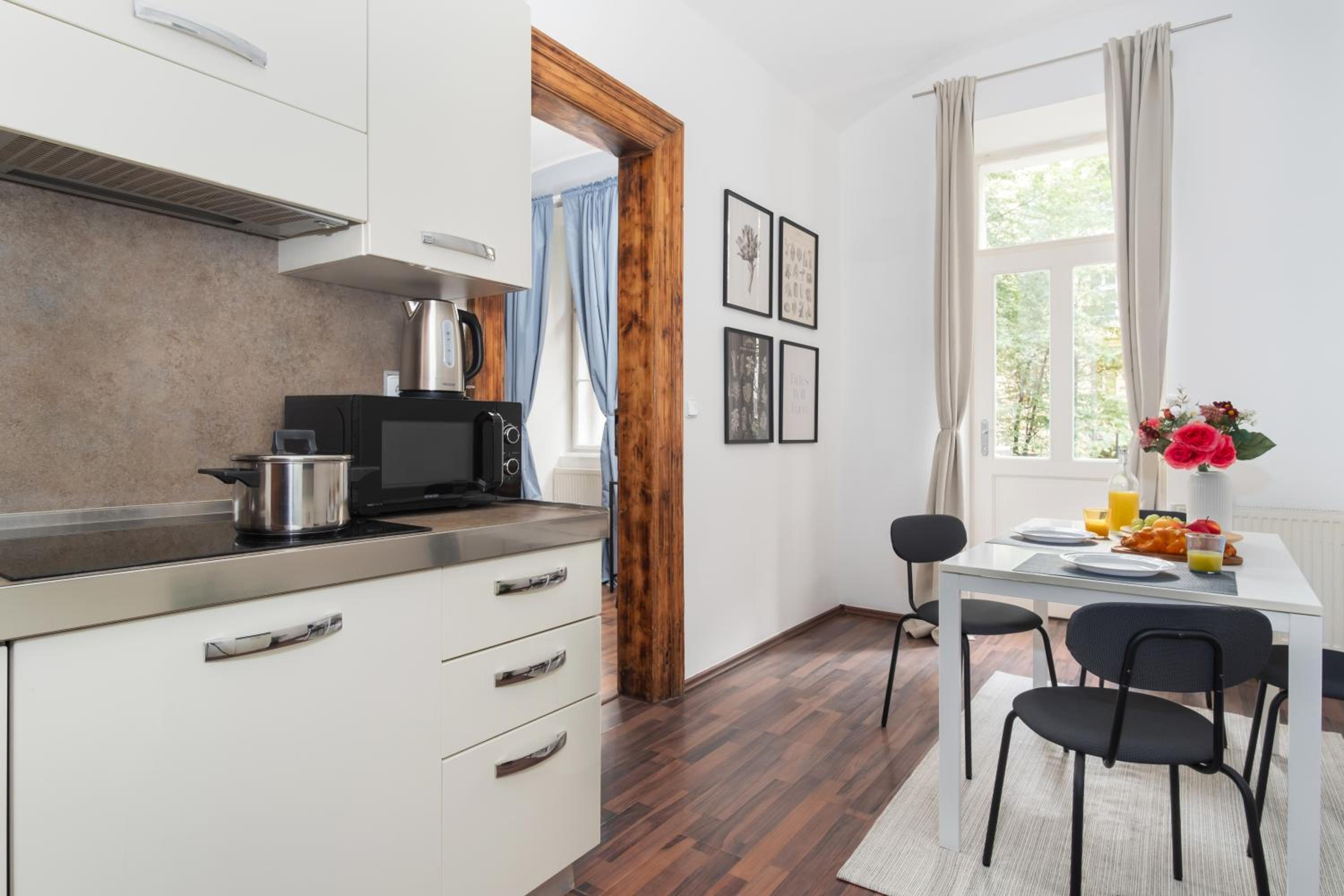 Prague Days - Modern Apartments just 7 min from Wenceslas Square