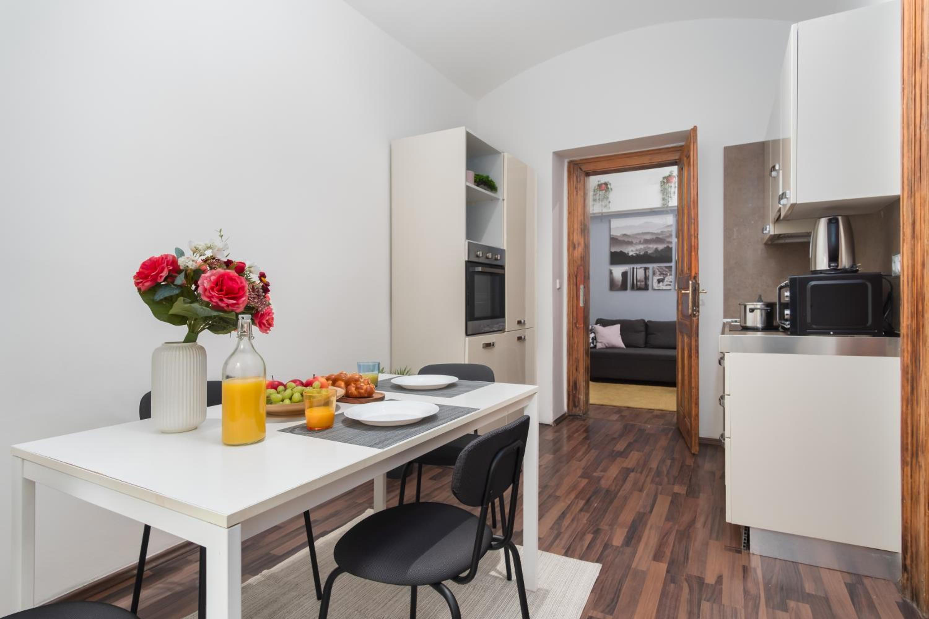 Prague Days - Modern Apartments just 7 min from Wenceslas Square