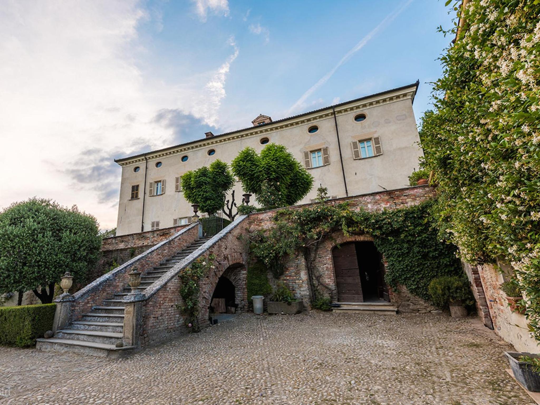 Castello di Coazzolo