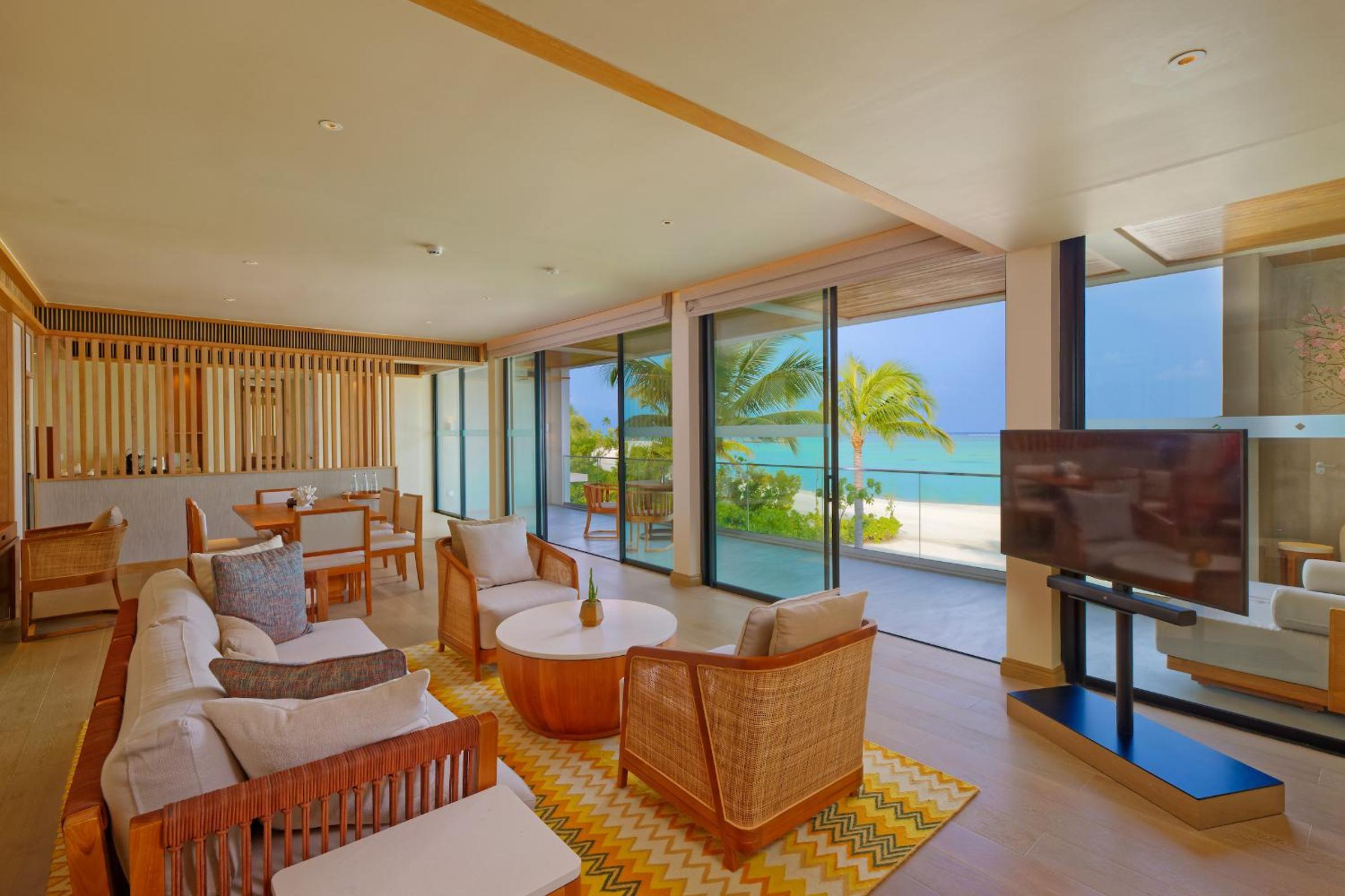 Kuda Villingili Maldives, Free Return Transfers 03 nights & above