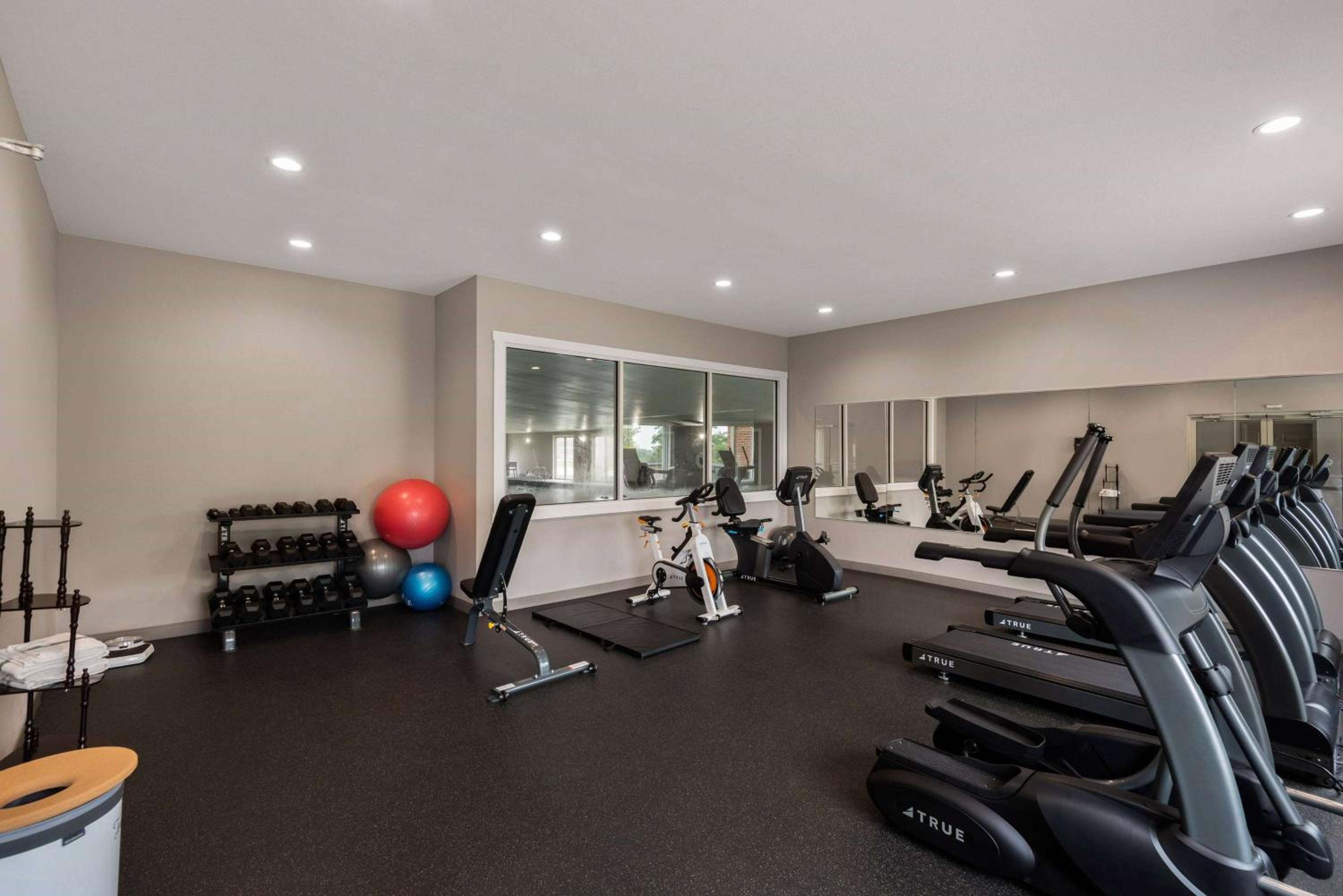 Galena Vacations - Wyndham Garden Galena Hotel  Day Spa - Property Image 7