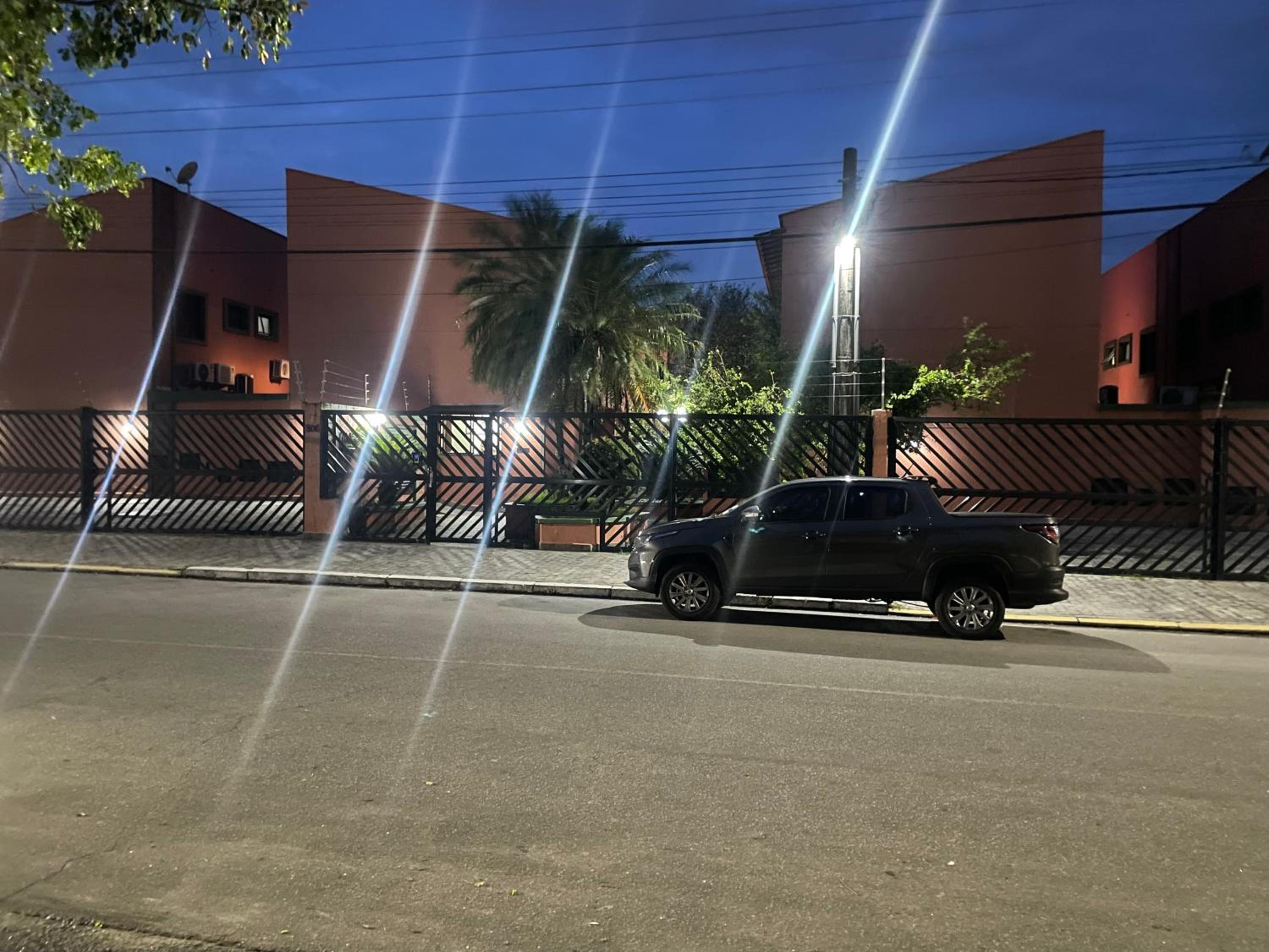 Guarujá, Linda casa em condomínio fechado .