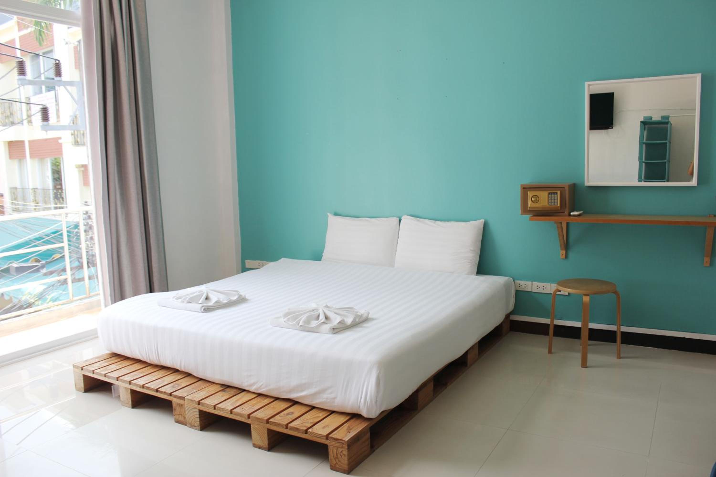 Kata Sea Boutique