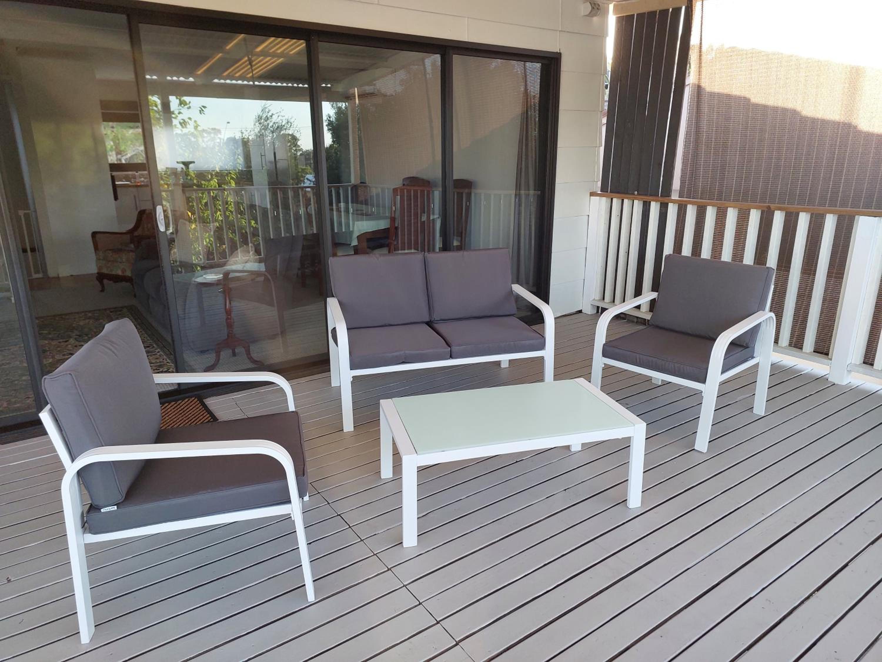 Central Coast-Spacious House 5 minutes drive to beach