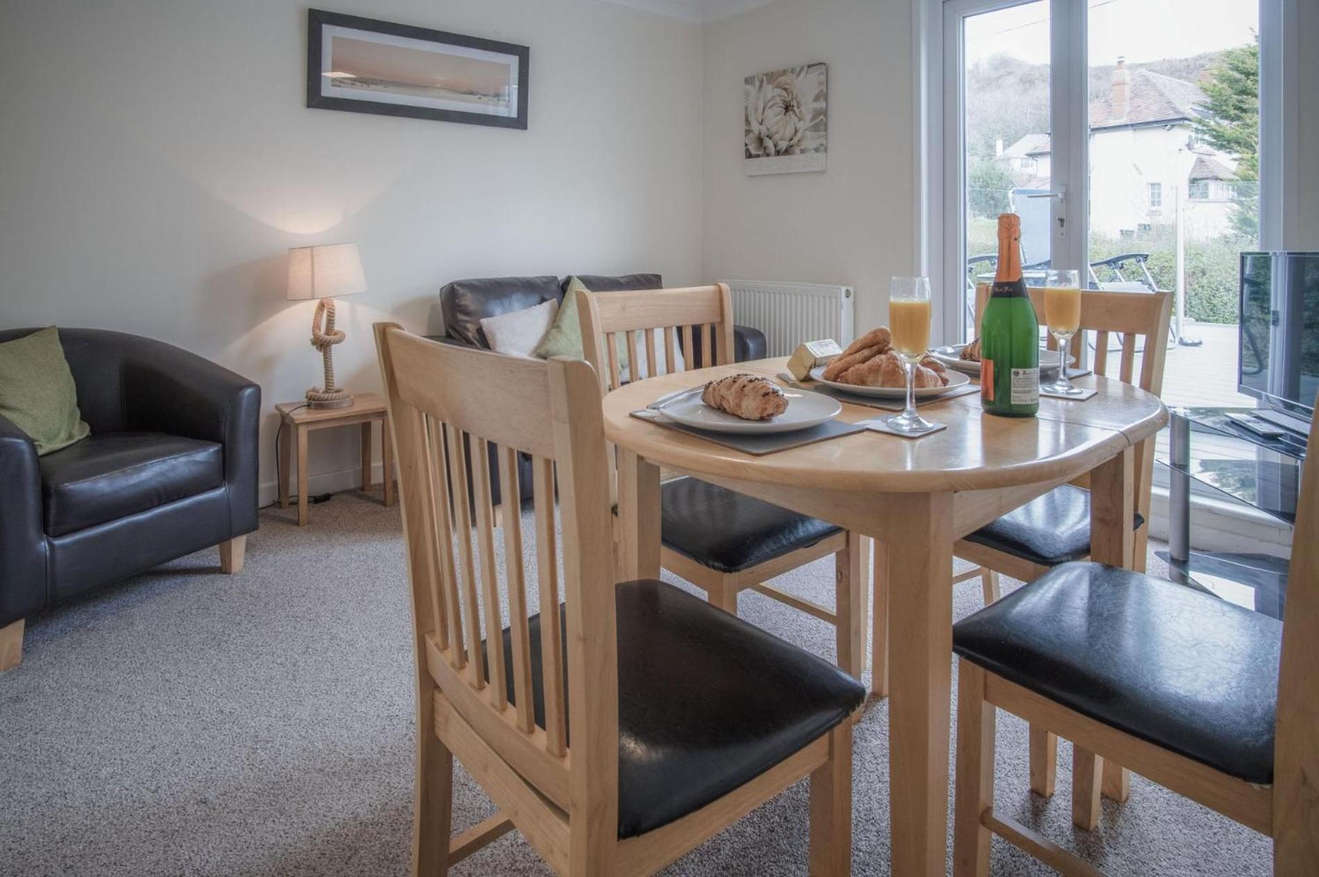 Sea Breeze Apt 2 - 2 Bedroom - Horton Beach