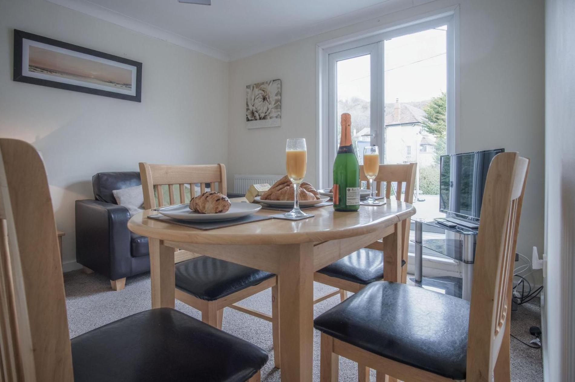 Sea Breeze Apt 2 - 2 Bedroom - Horton Beach