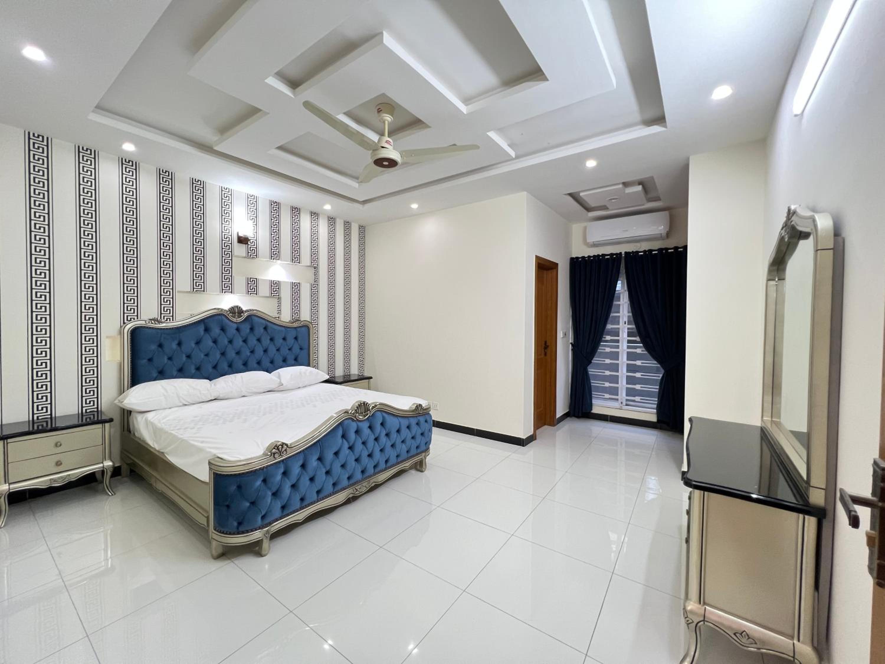 Luxury Villa in Islamabad Margala Hills views view 3
