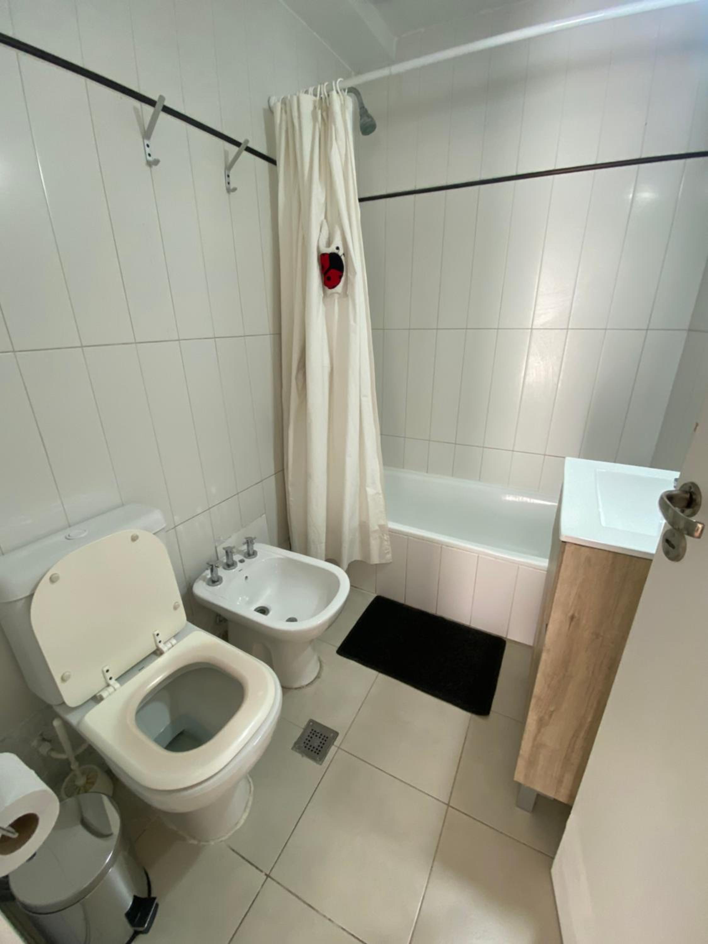 Exclusivo en PB patio, cochera, equipado,