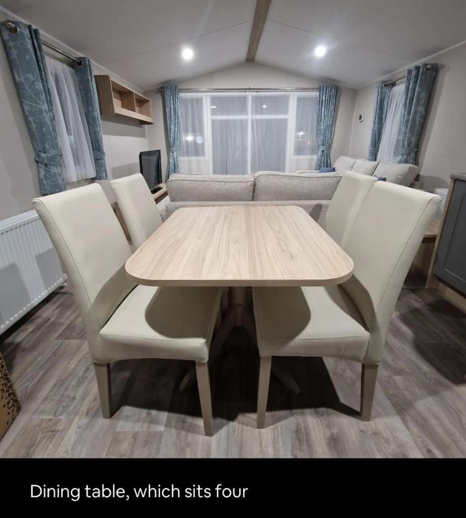 Luxuary Static Caravan Sleeps 6 Coopers Beach - Luxurious Get Away view 5