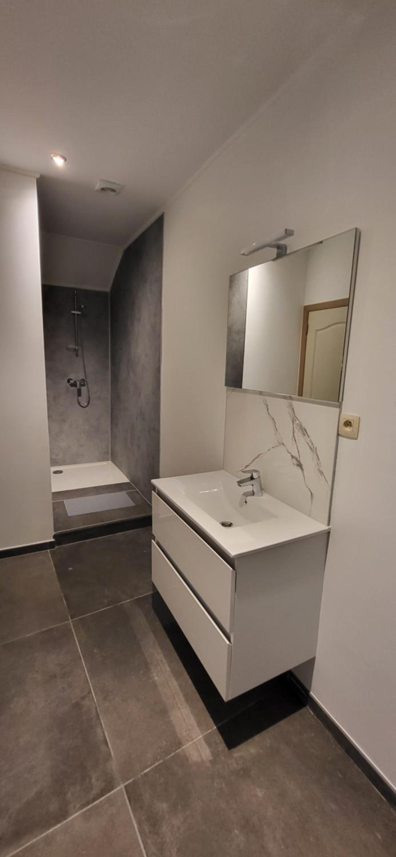 Appartement neuf proche de Mons