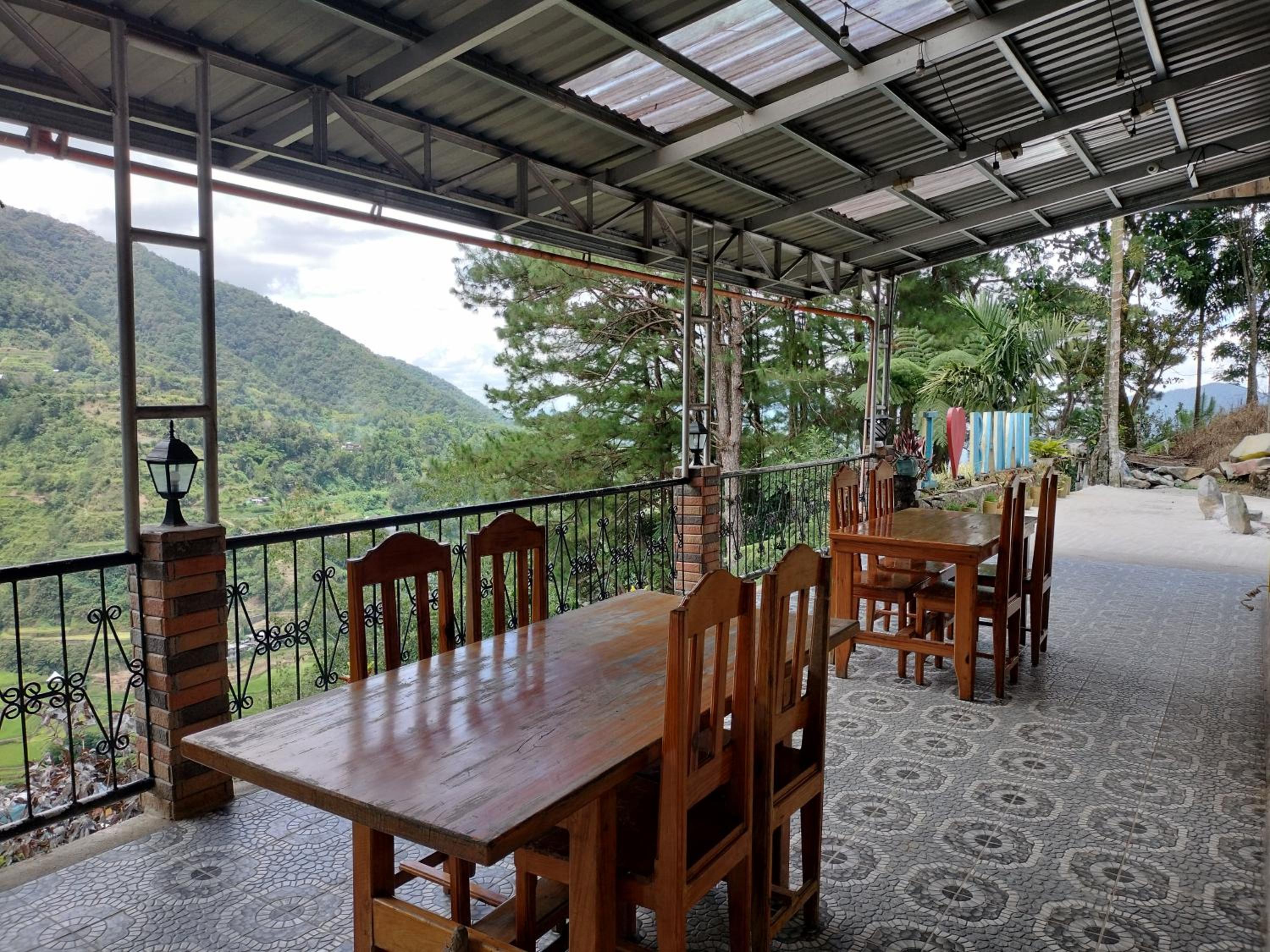 Trekkers Lodge and Cafe view 3