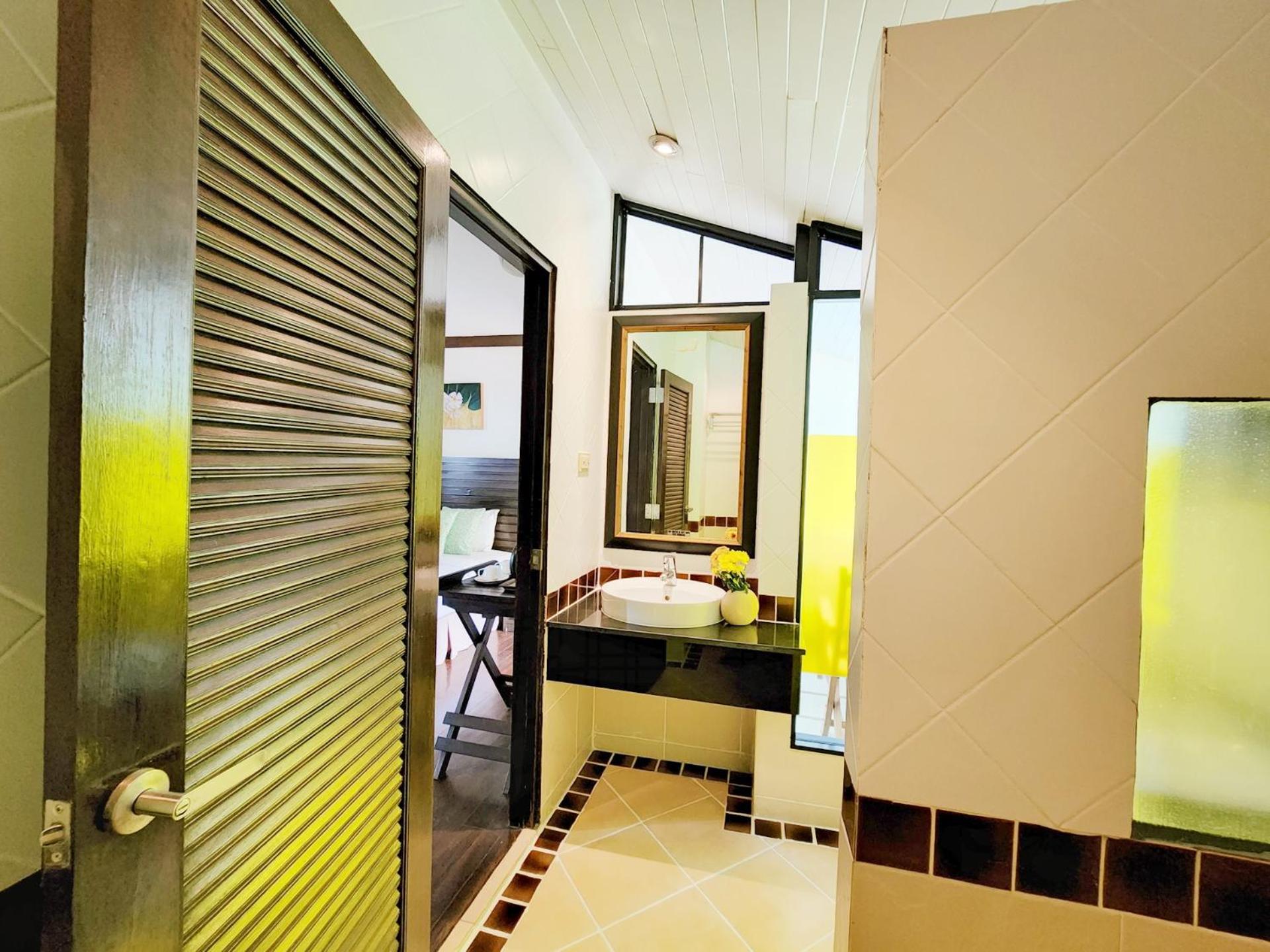 Lanta Mermaid Boutique House-Cozy Stay,Seaview, Delicious Breakfast,2 Minutes Walk to the Beach