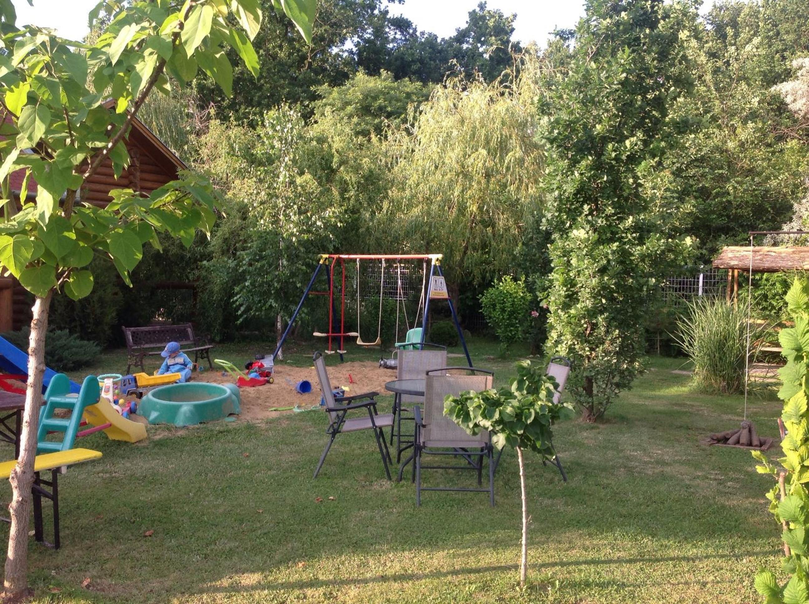 Photo 11