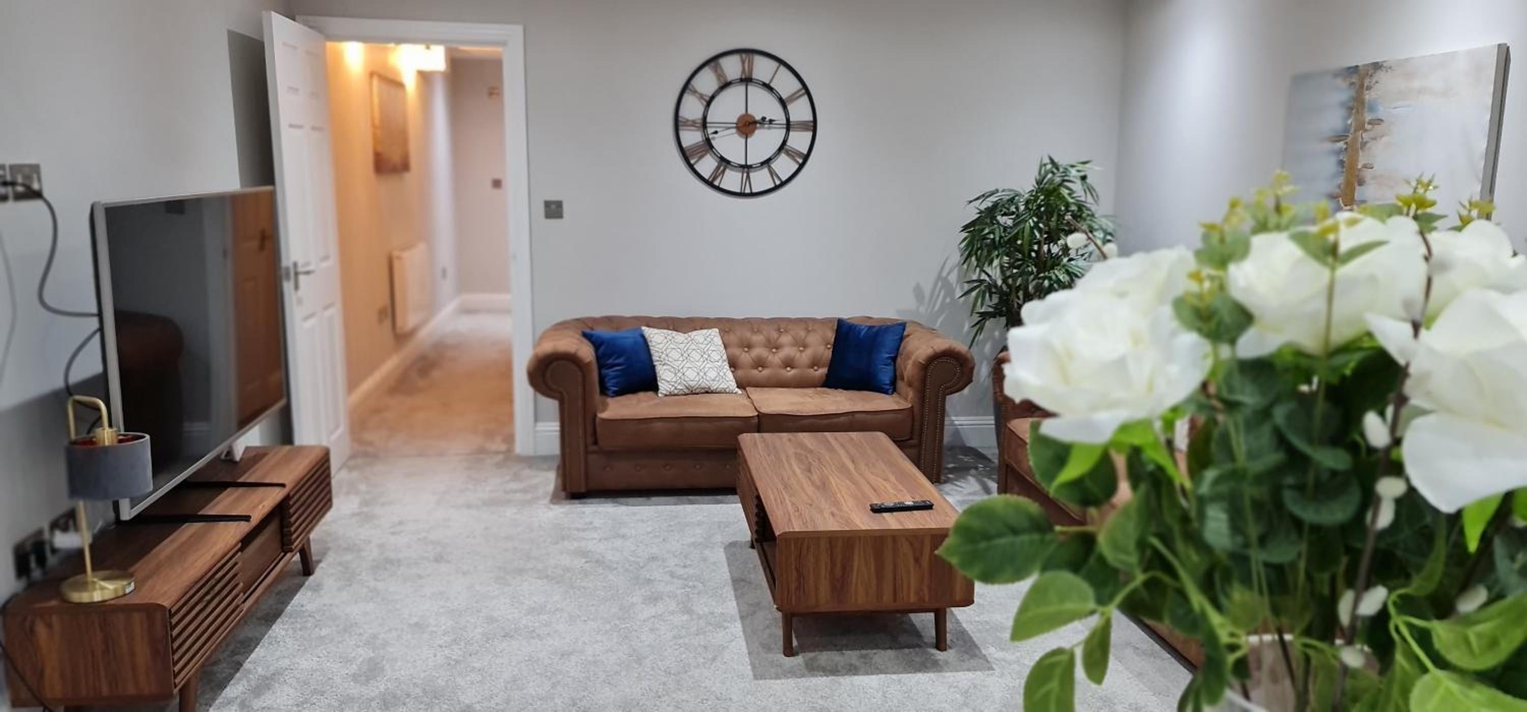Old art School - Beautiful 2 Bed Apartments view 3