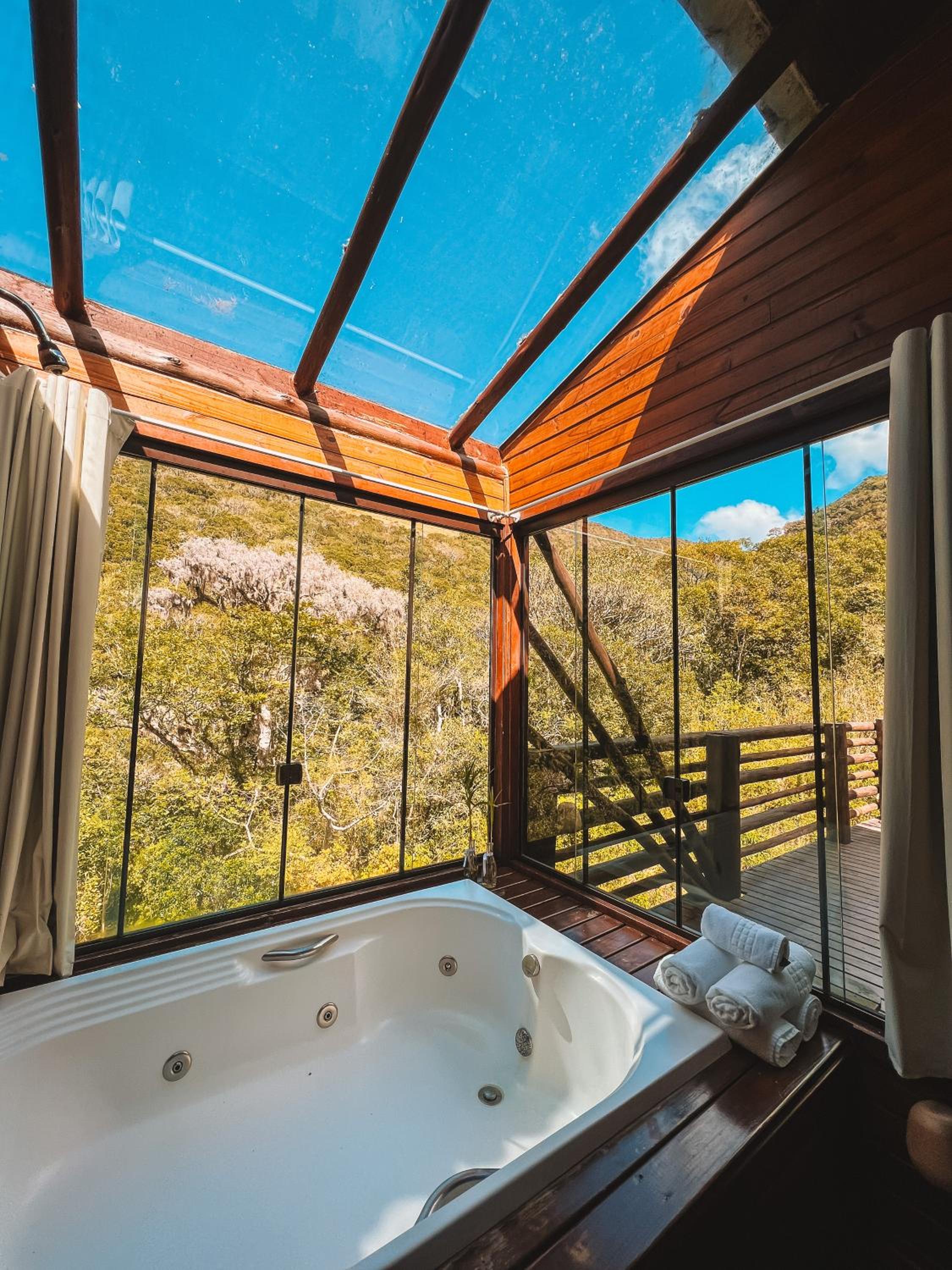 Cachoeira dos Borges Cabanas e Parque