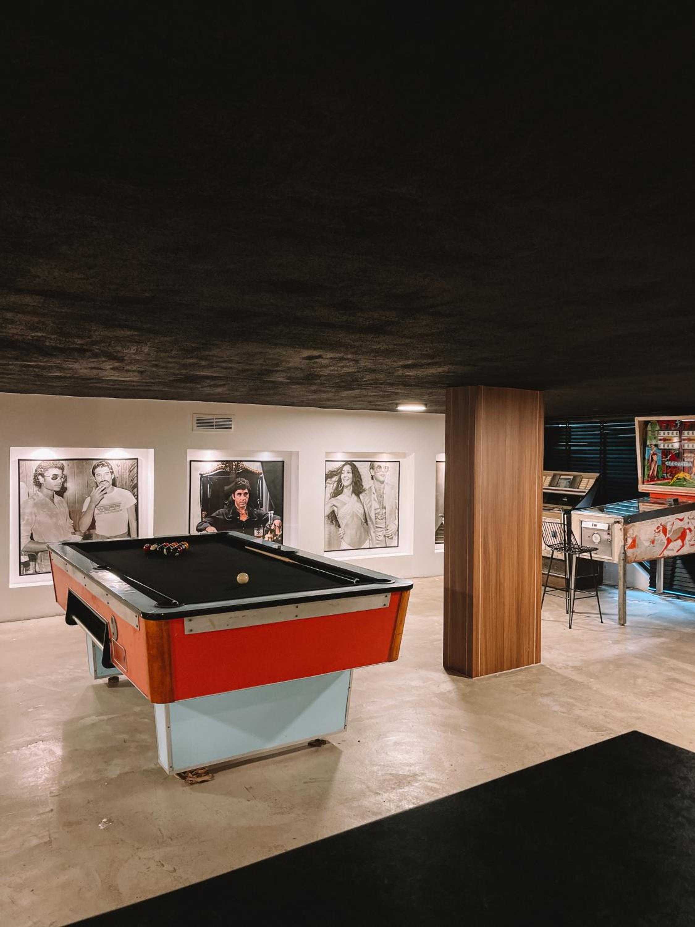 BelowZero Gallery
