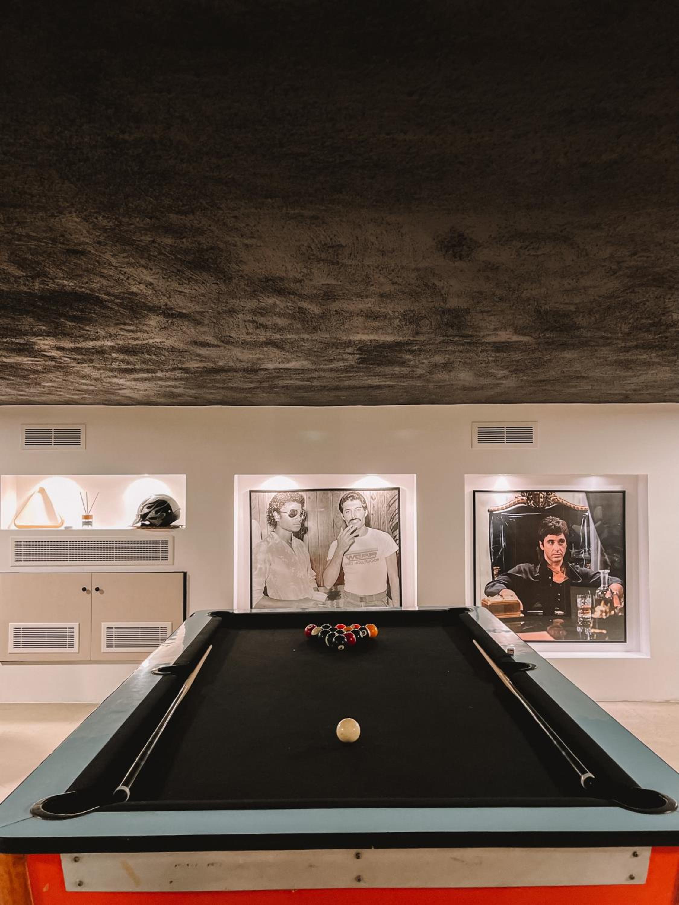 BelowZero Gallery