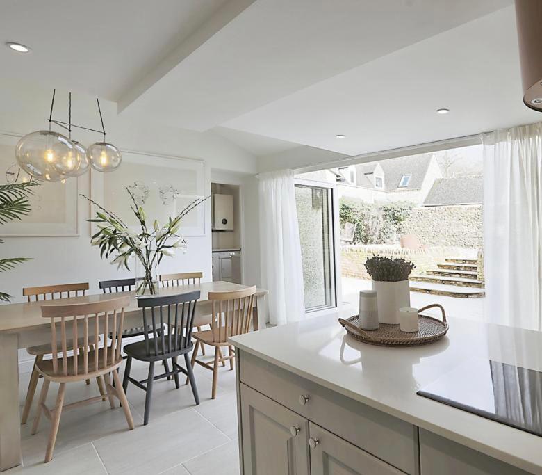 Luxury Cotswold Cottage with hot tub in Stow on the Wold! view 3