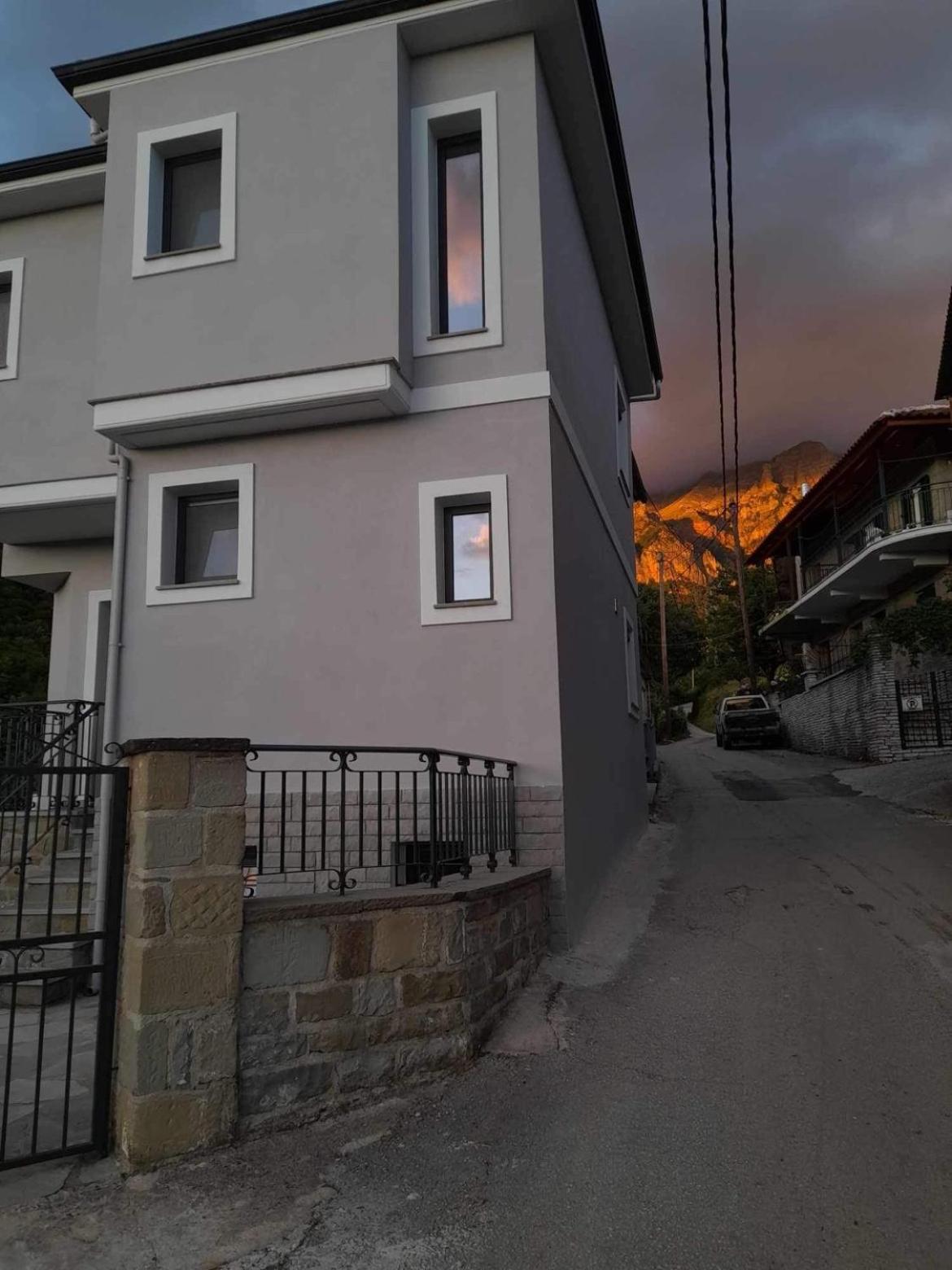 Agnanta Mountain Residence