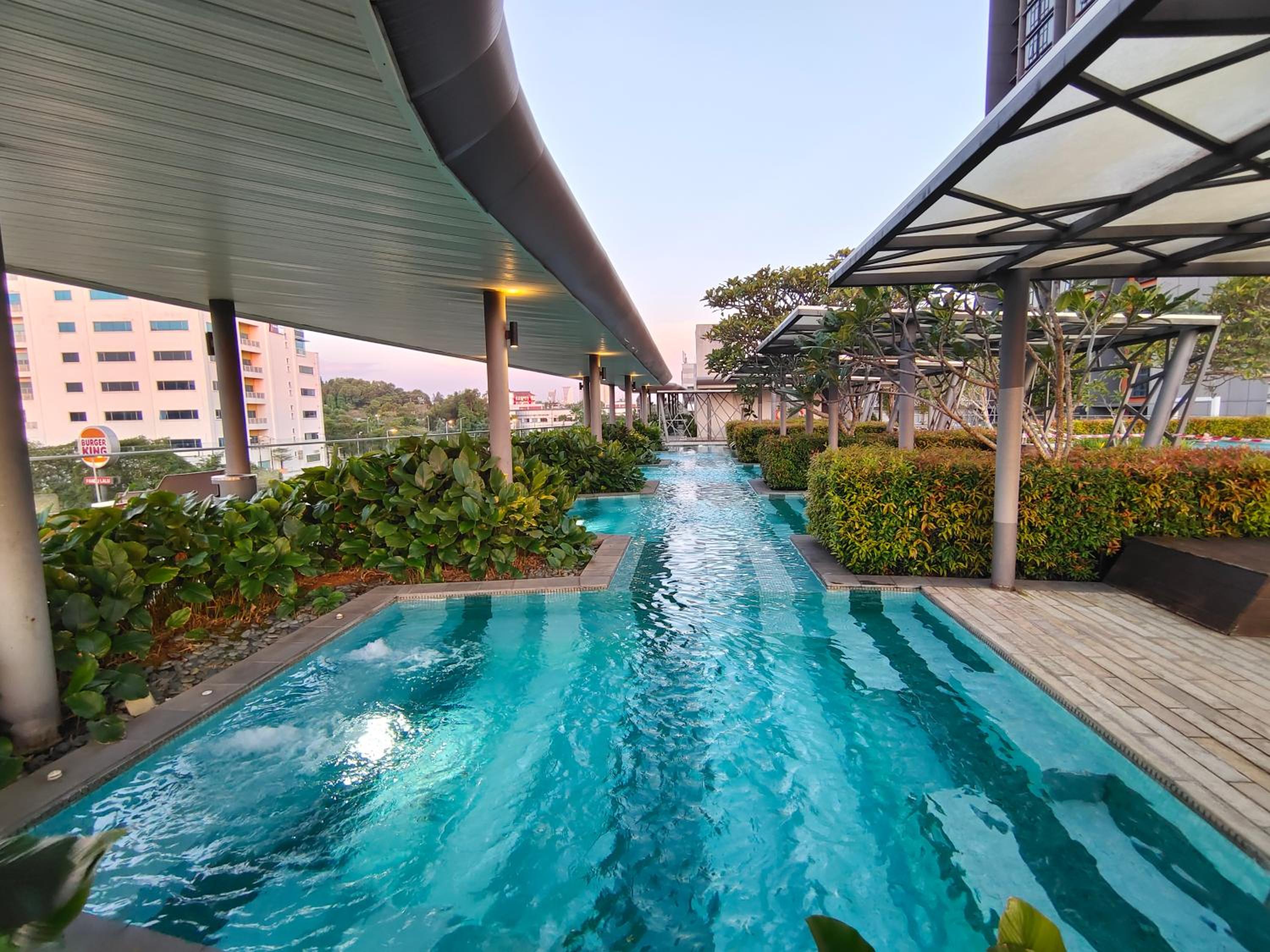 Kanvas Soho Cyberjaya/Netflix/Gym/Jacuzzi/KLIA photo 2