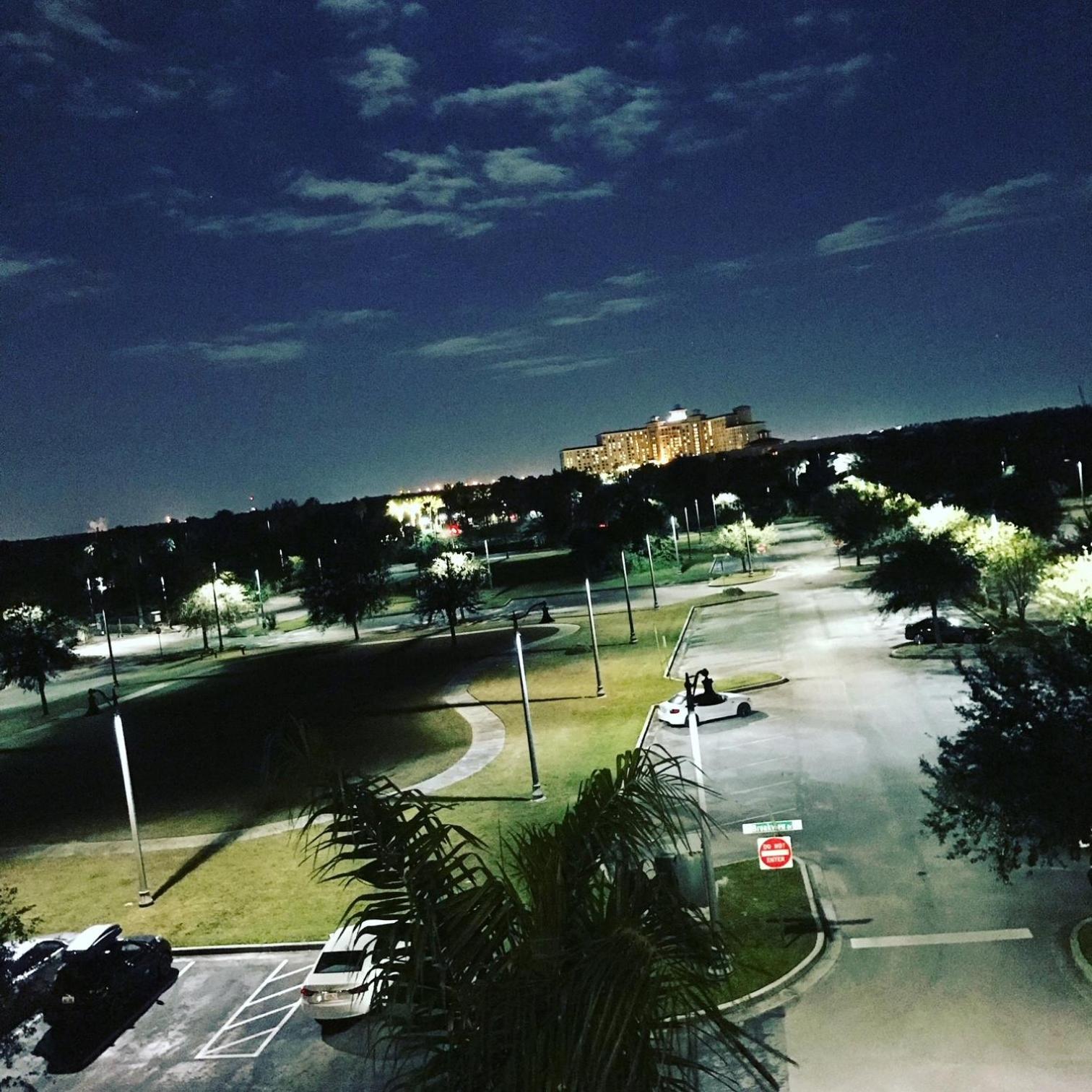 P.19 # Vista Cay Newly Remodeled Walking Distance from OCCC