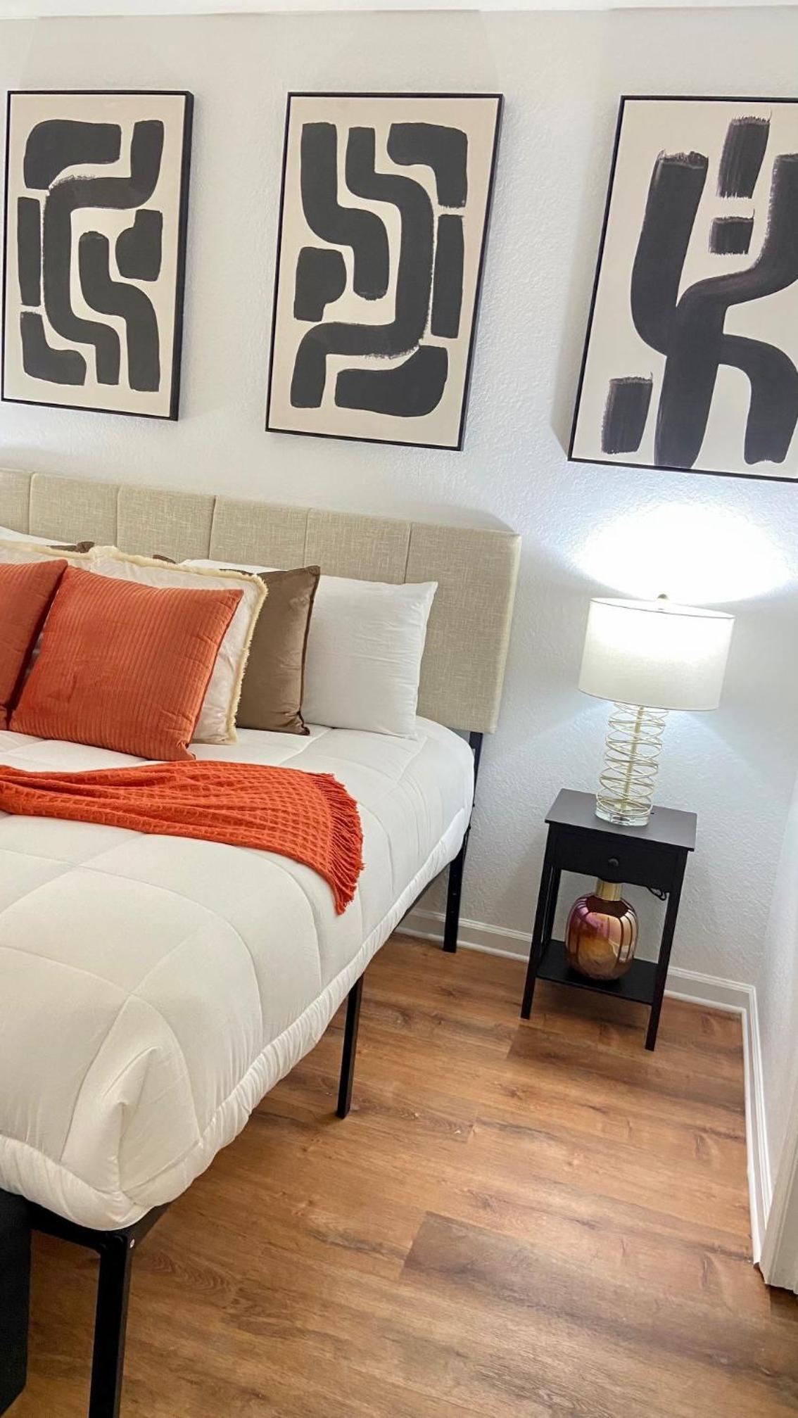 P.19 # Vista Cay Newly Remodeled Walking Distance from OCCC