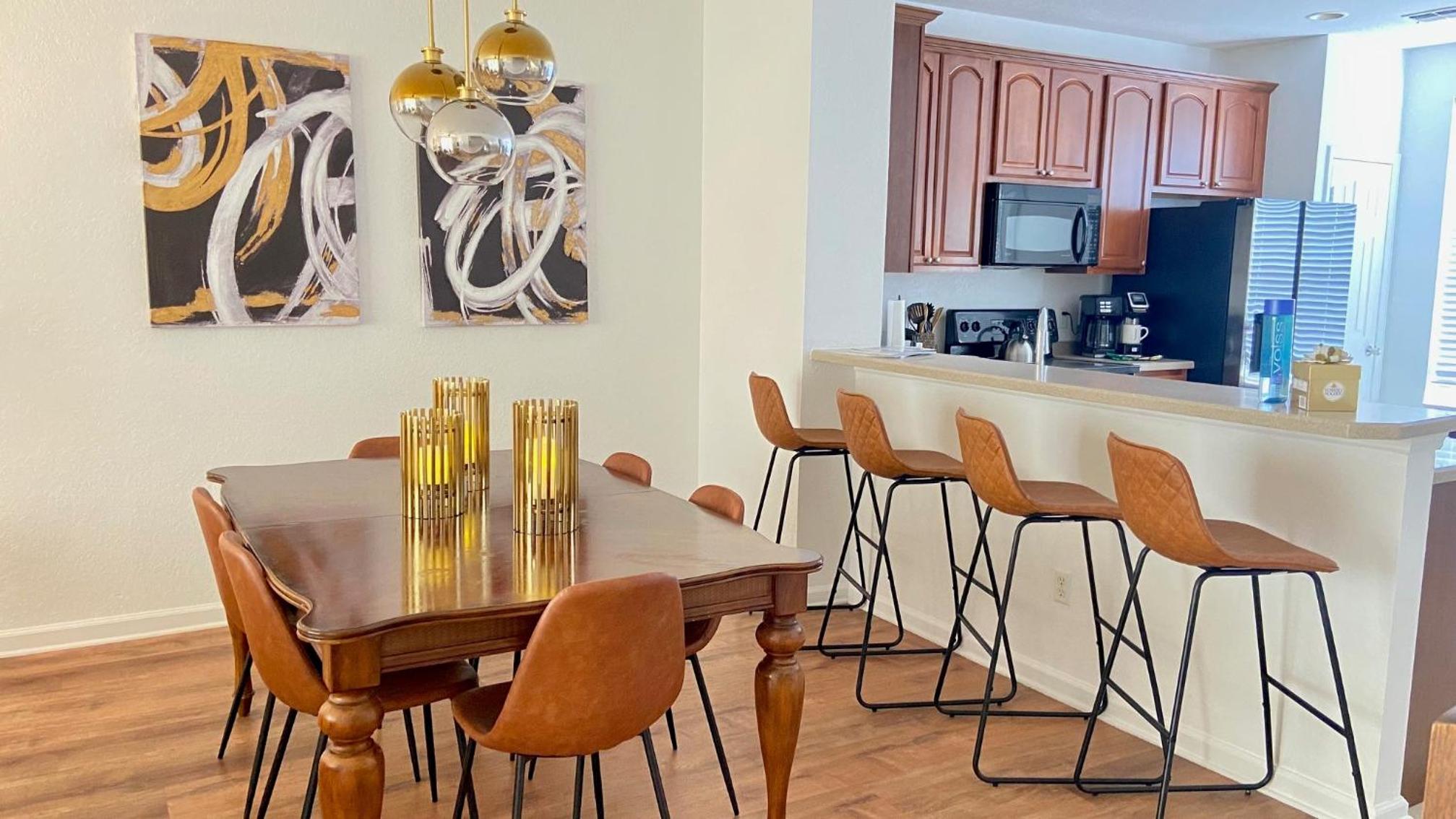 P.19 # Vista Cay Newly Remodeled Walking Distance from OCCC