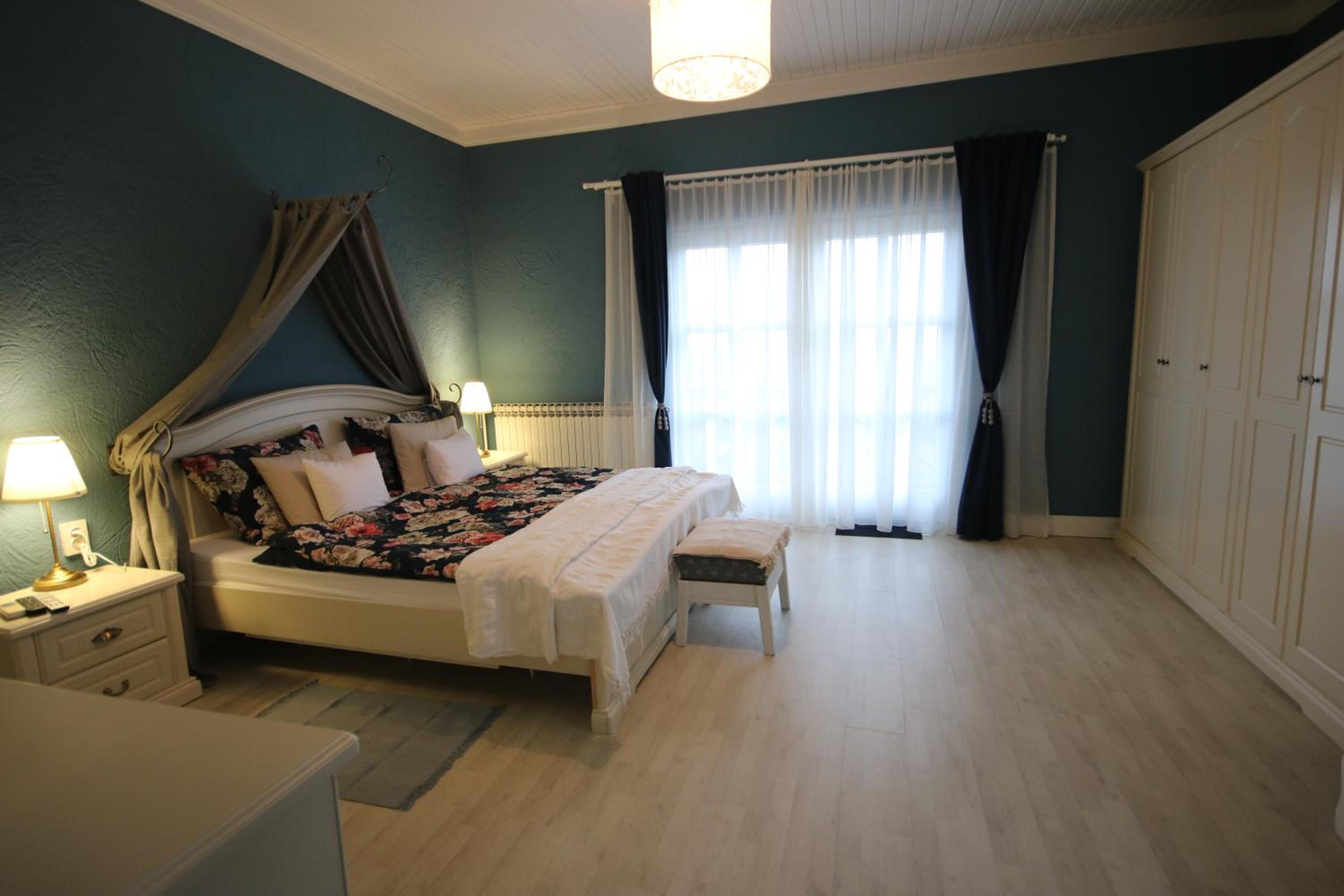 Photo 42
