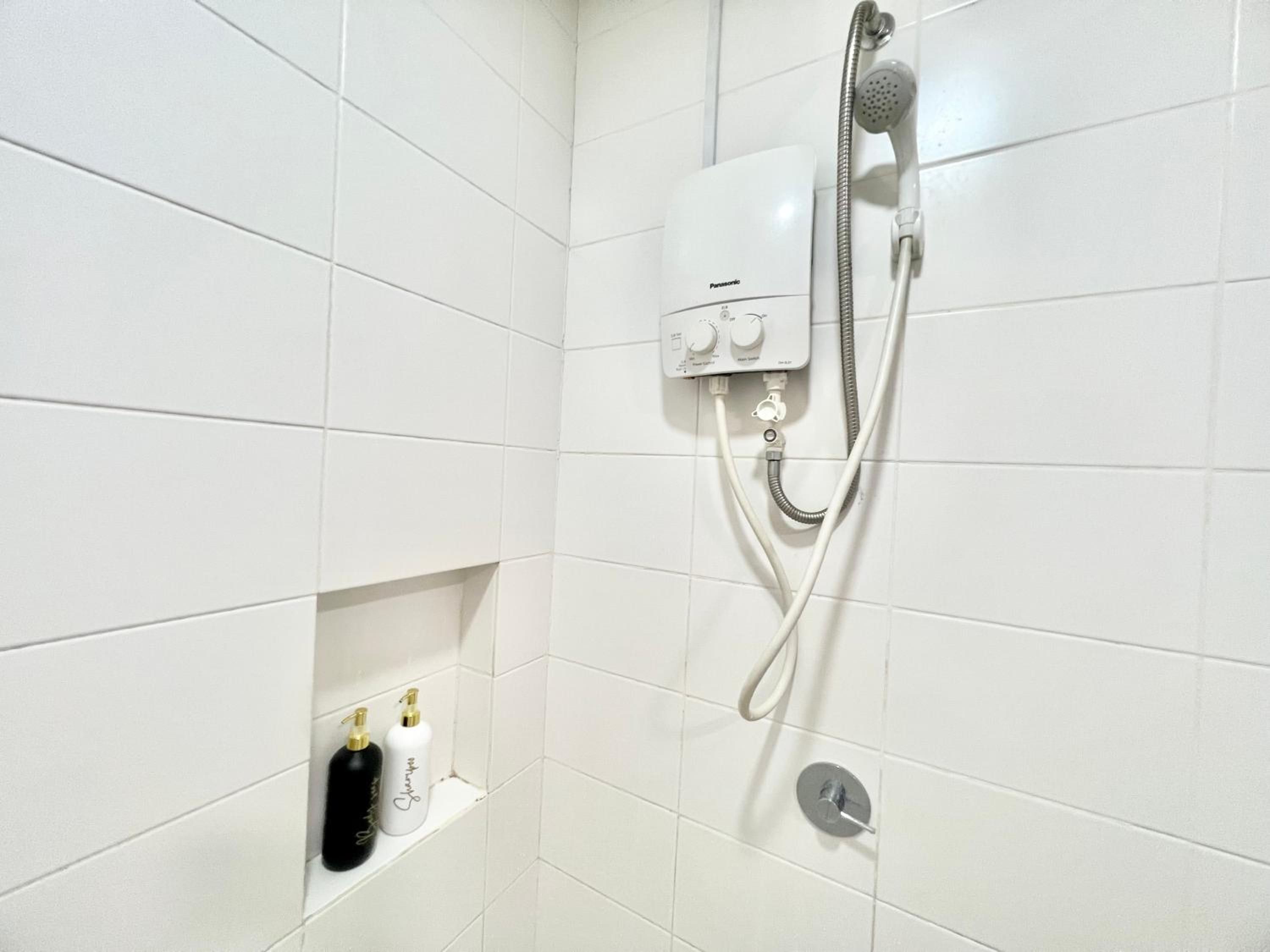 T4 1-10Pax 2Room Trefoil Cozy Home Setia Alam WiFi photo 8